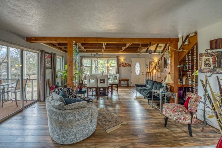 219 Bay Shore Drive Property Photo 21