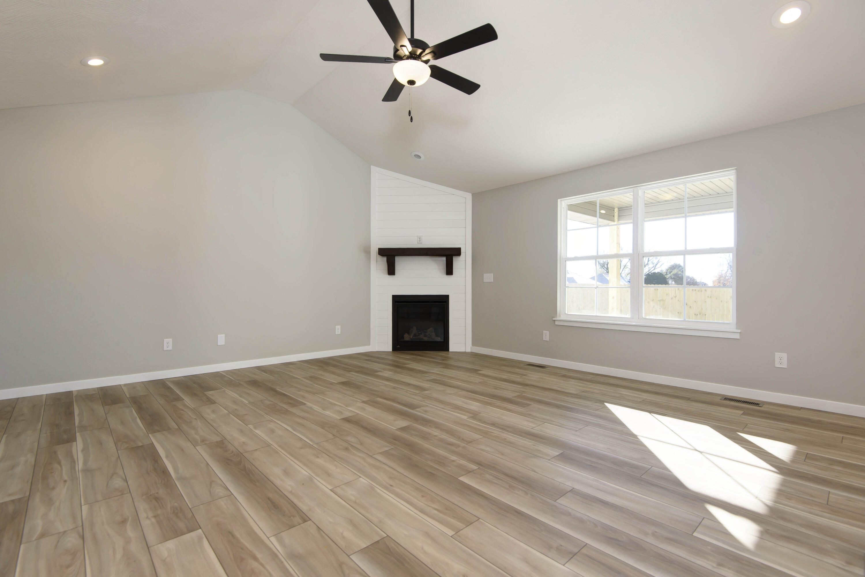 5849 South Canterbury Lane Property Photo 15
