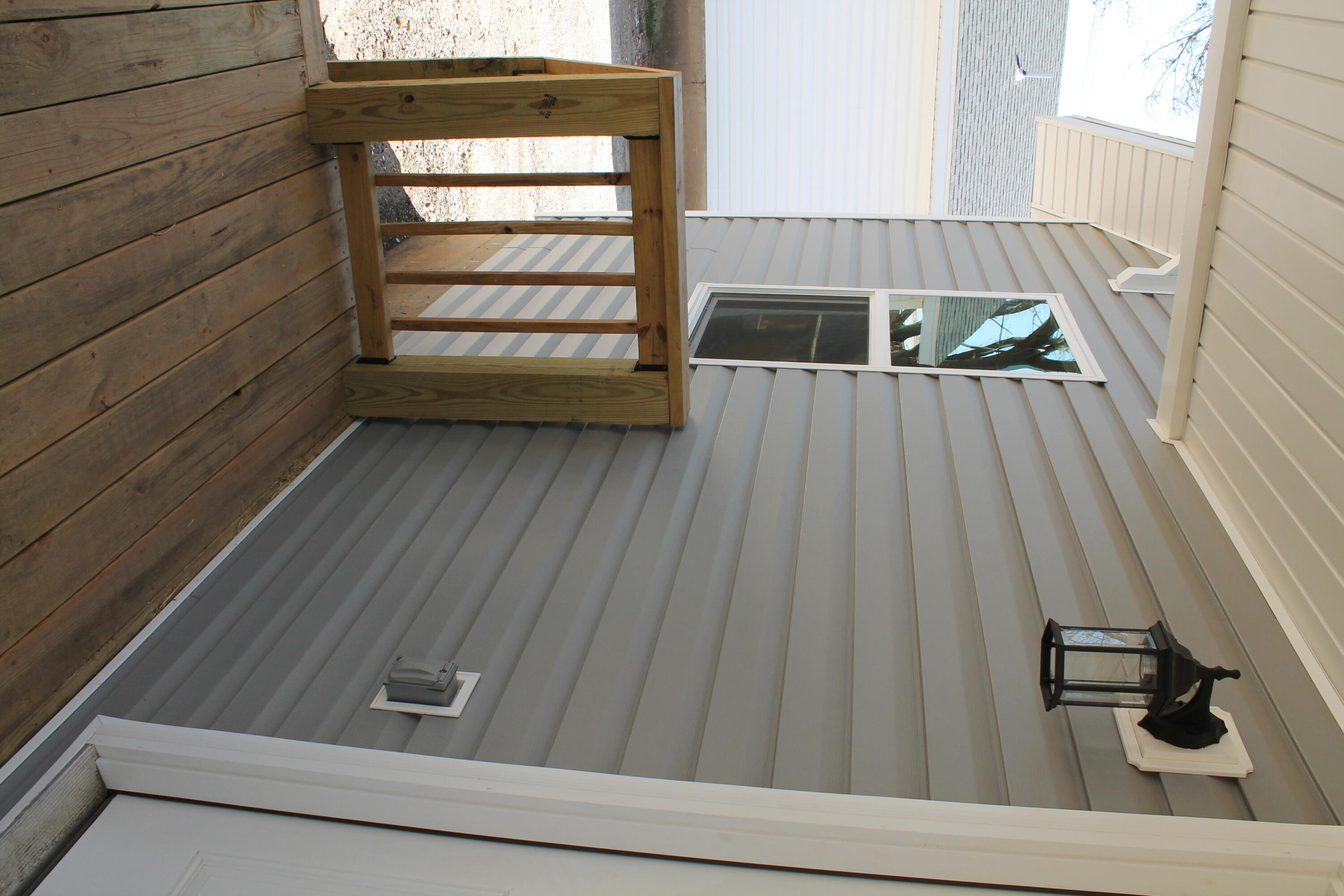 431 West Division Street Property Photo 9
