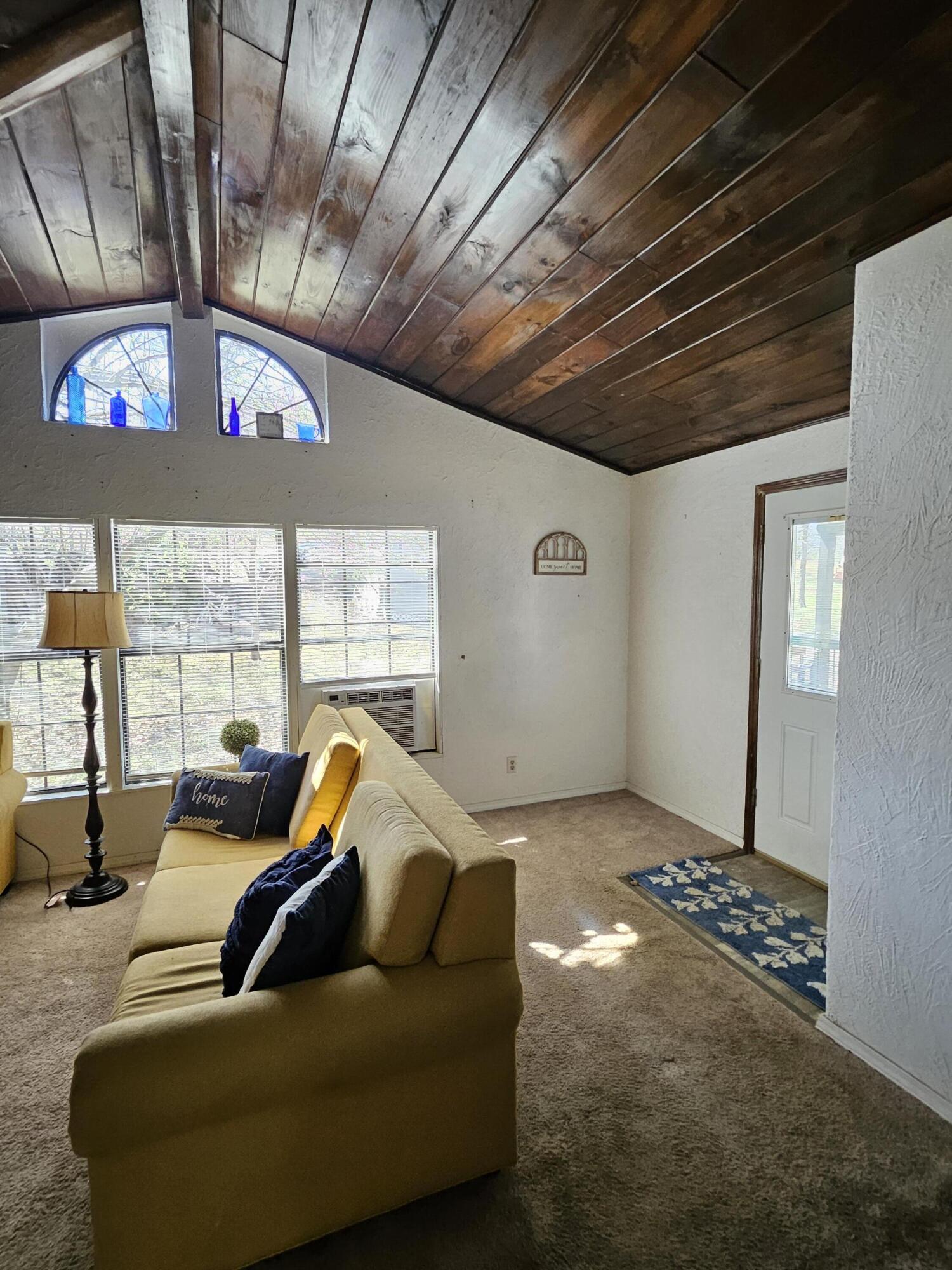 118 Woodward Drive Property Photo 5