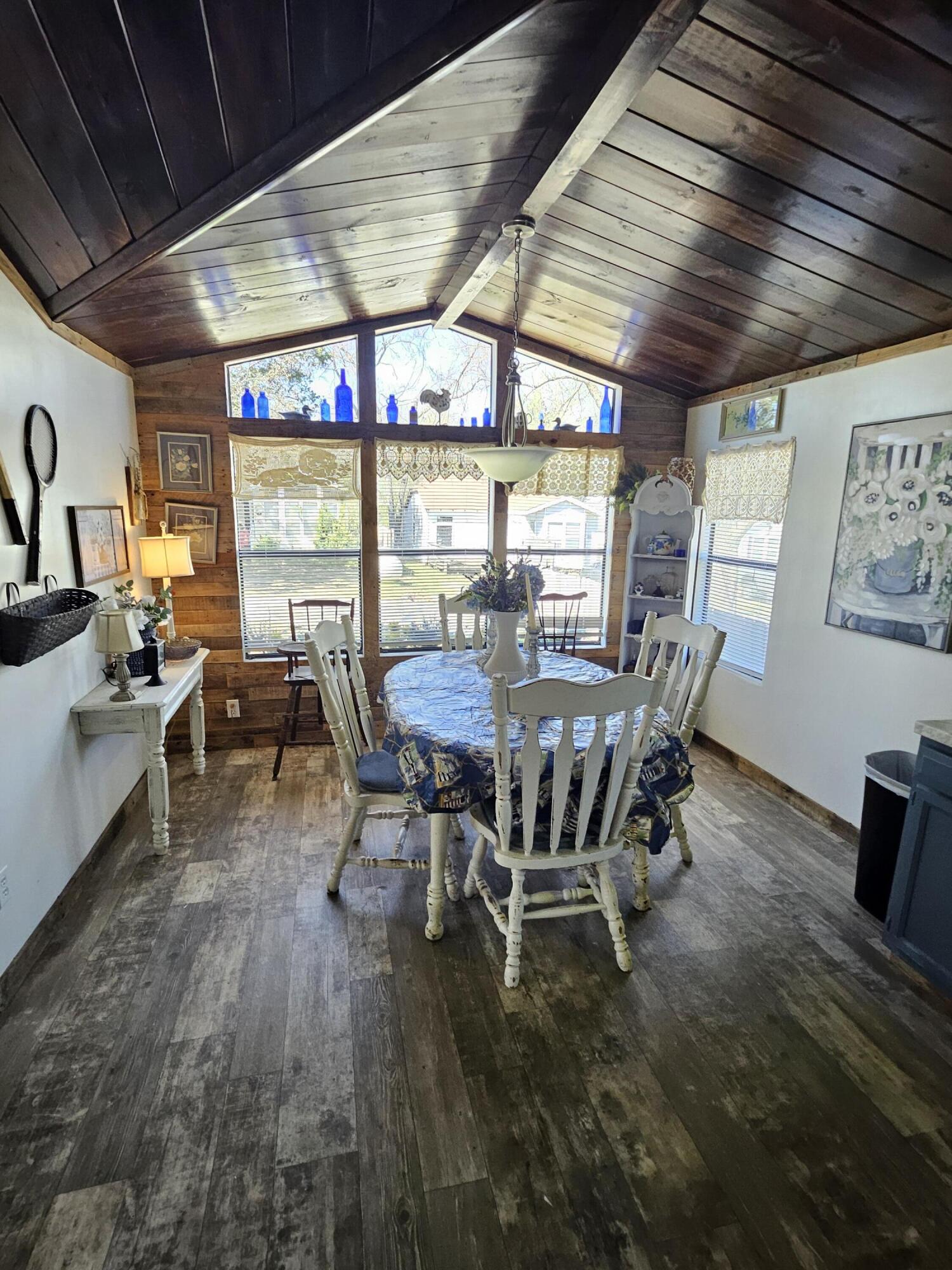 118 Woodward Drive Property Photo 10