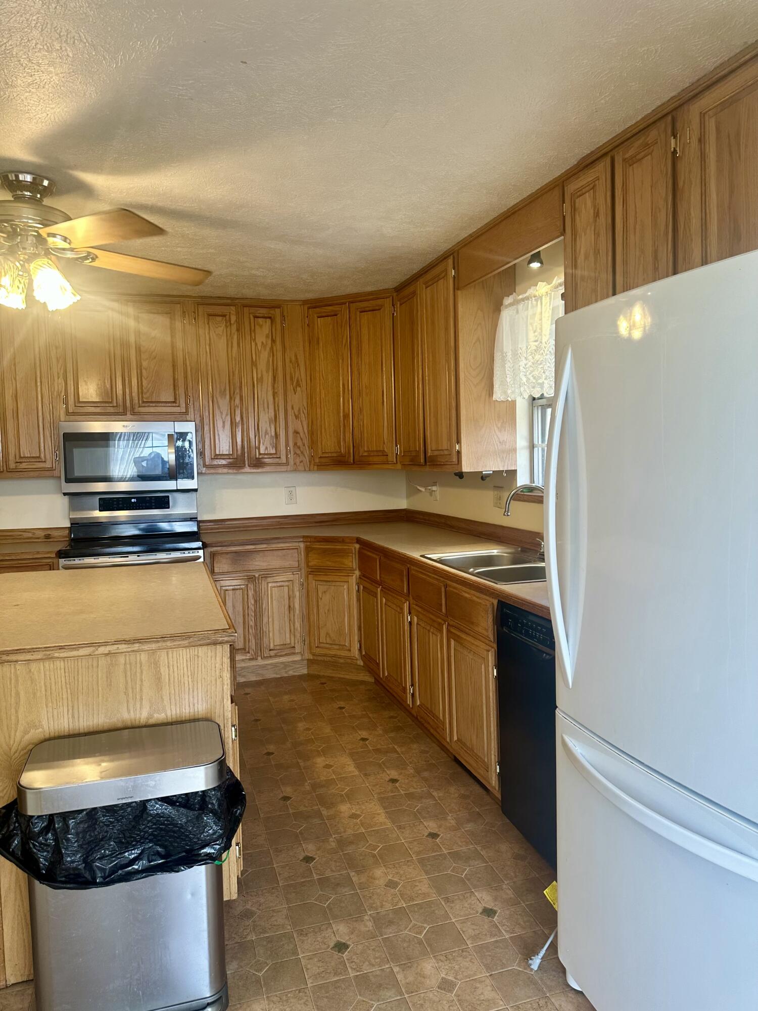 20119 Highway Z Property Photo 11
