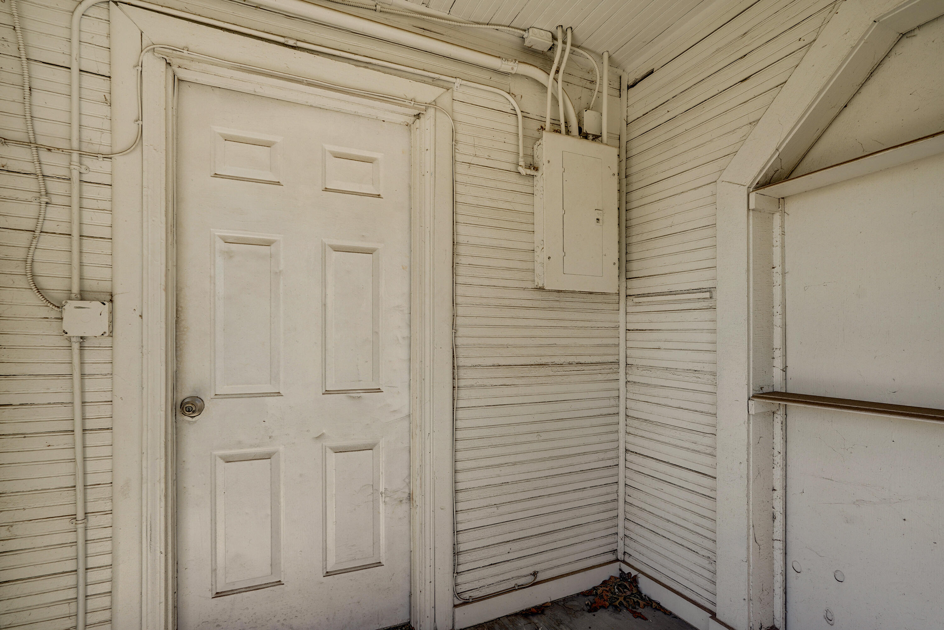 1927 East Monroe Terrace Property Photo 4