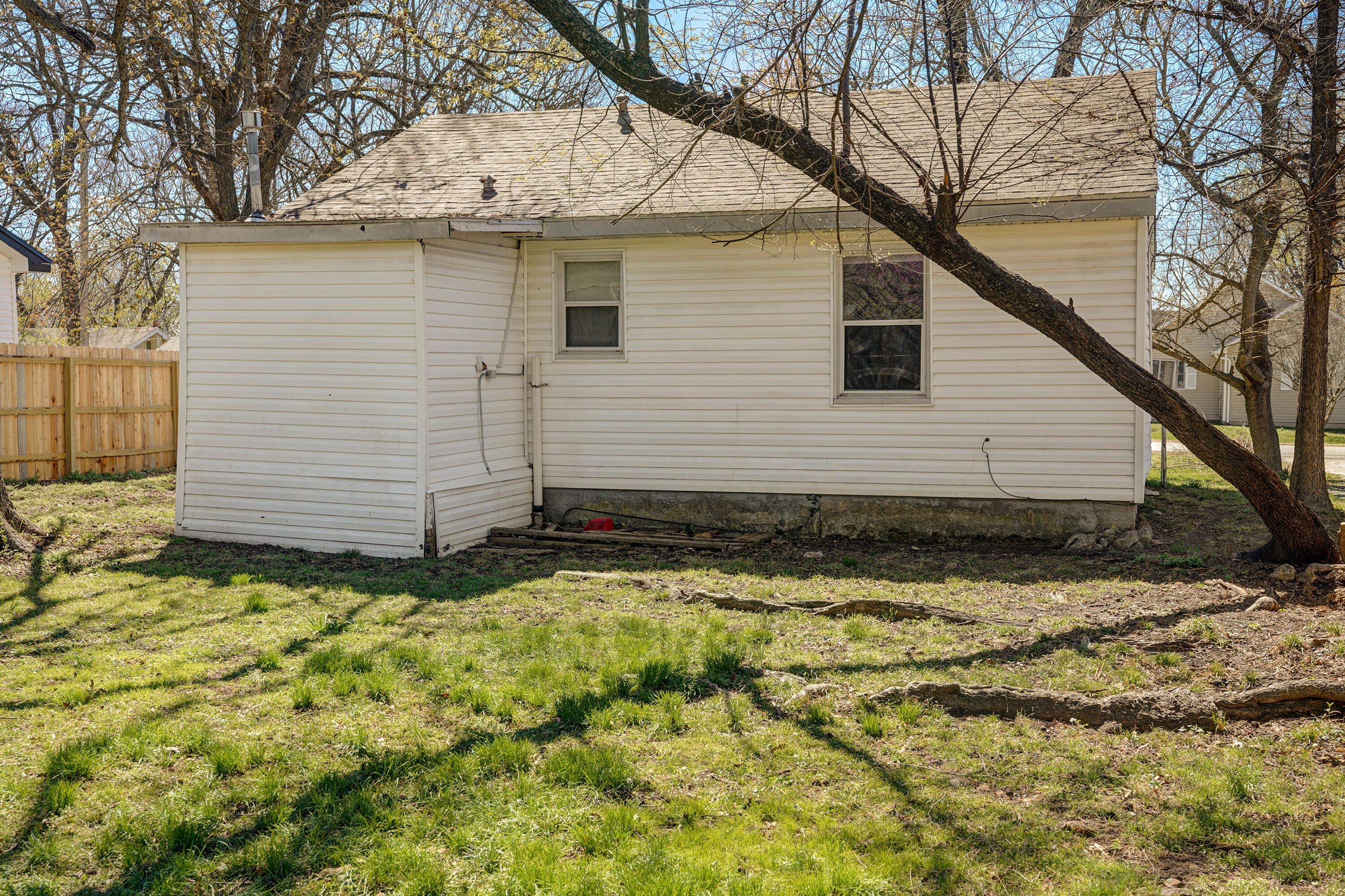 1927 East Monroe Terrace Property Photo 17