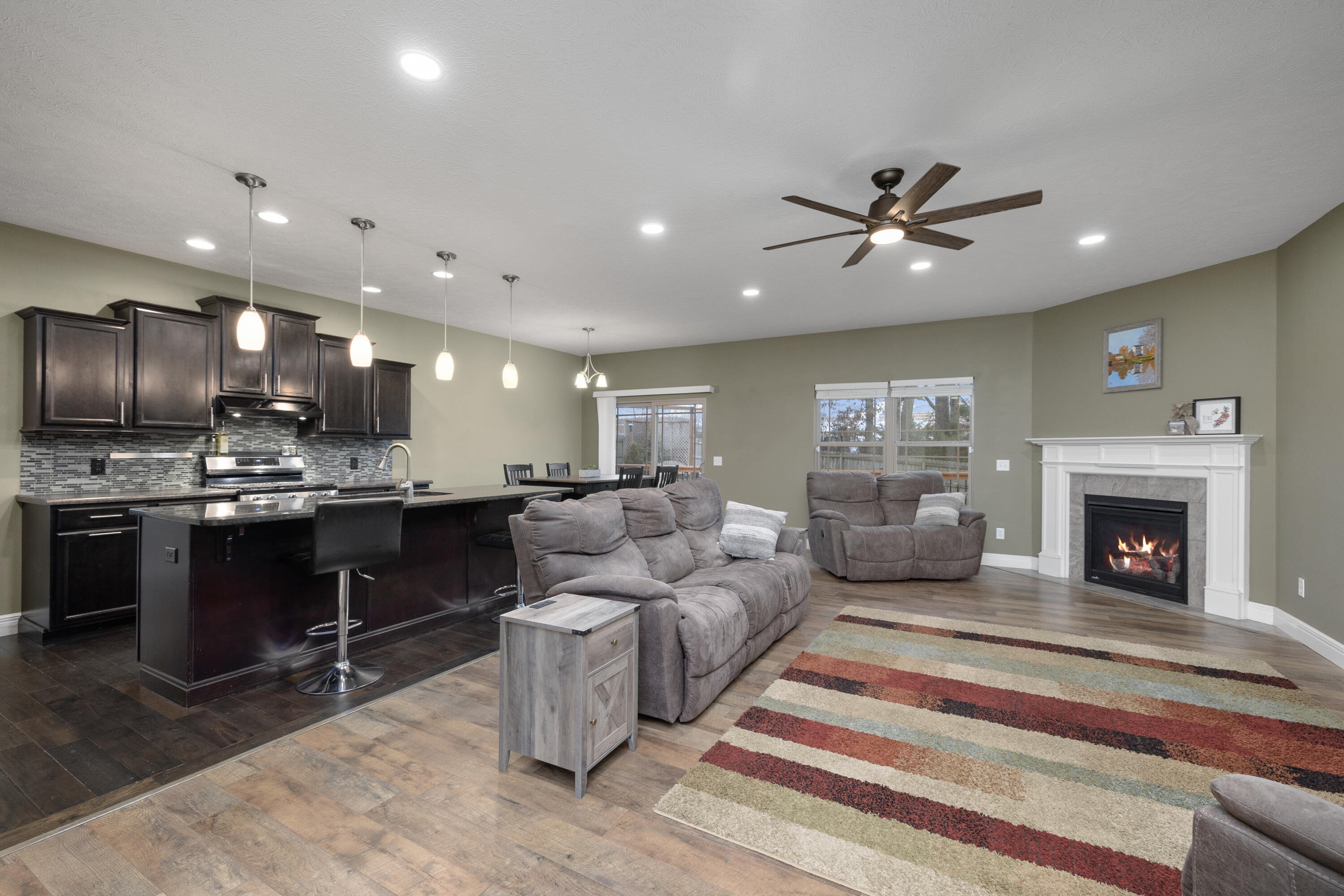1306 West Millpond Drive Property Photo 8