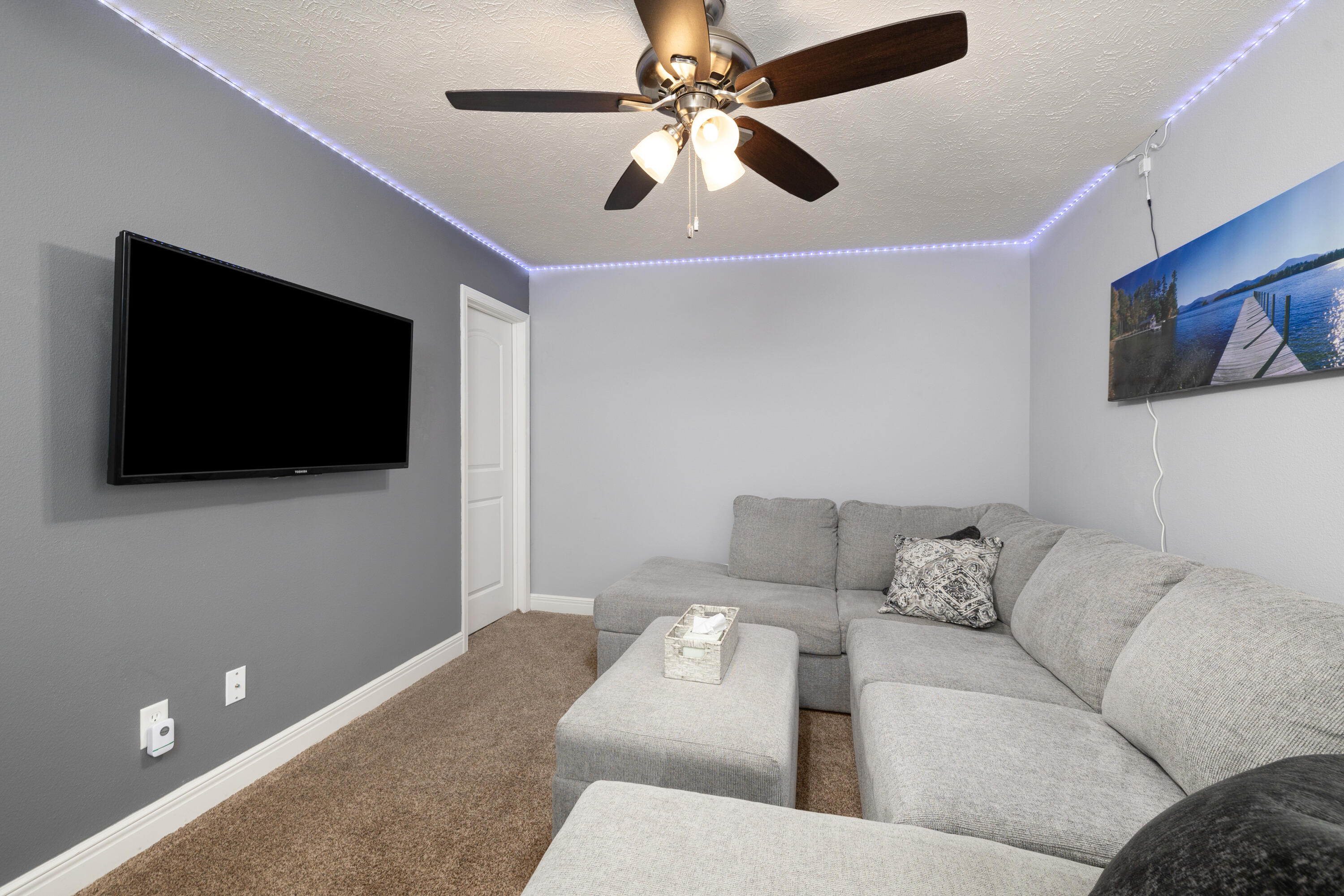 1306 West Millpond Drive Property Photo 21