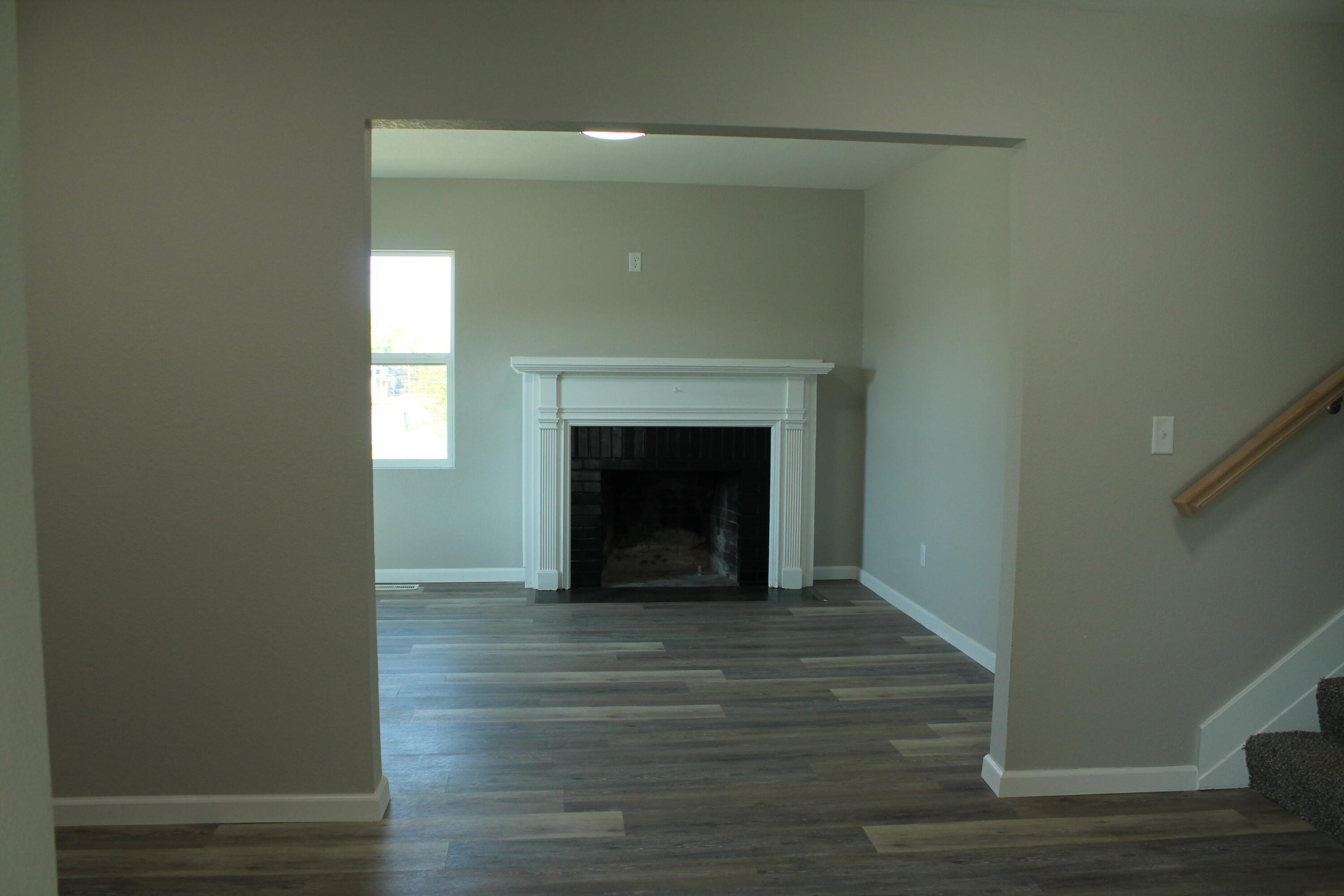 435 West Division Street Property Photo 20