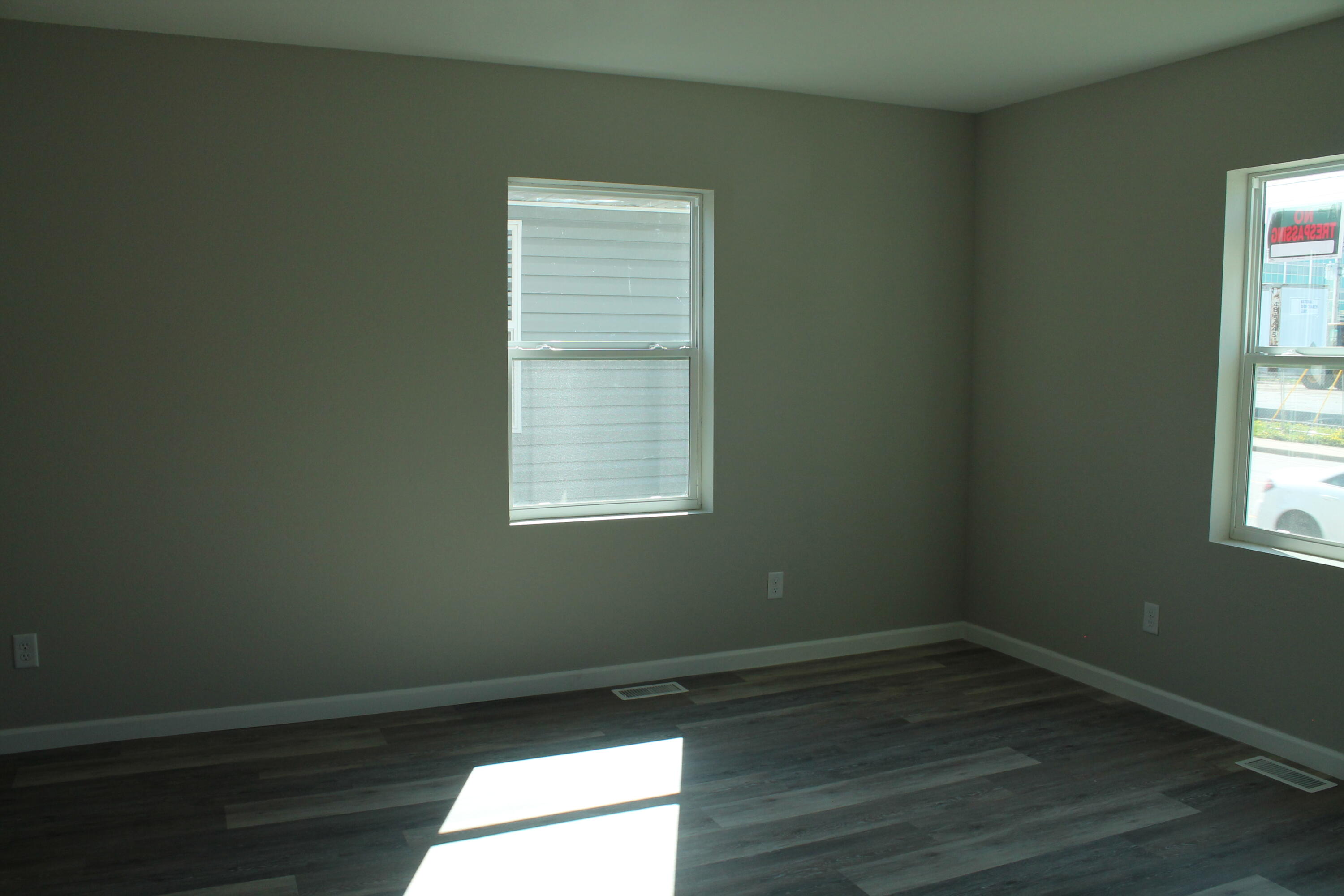 435 West Division Street Property Photo 22