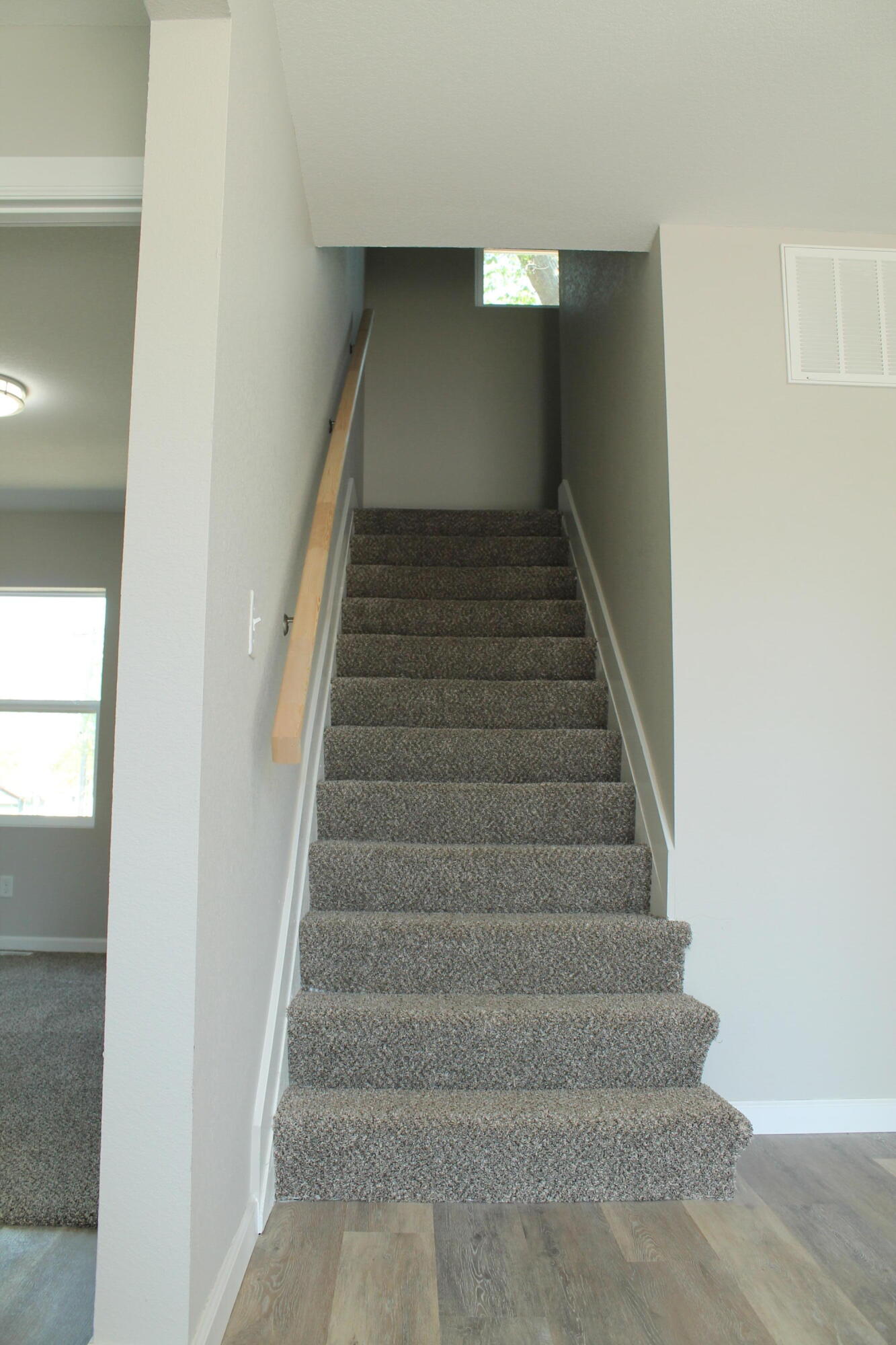 435 West Division Street Property Photo 26
