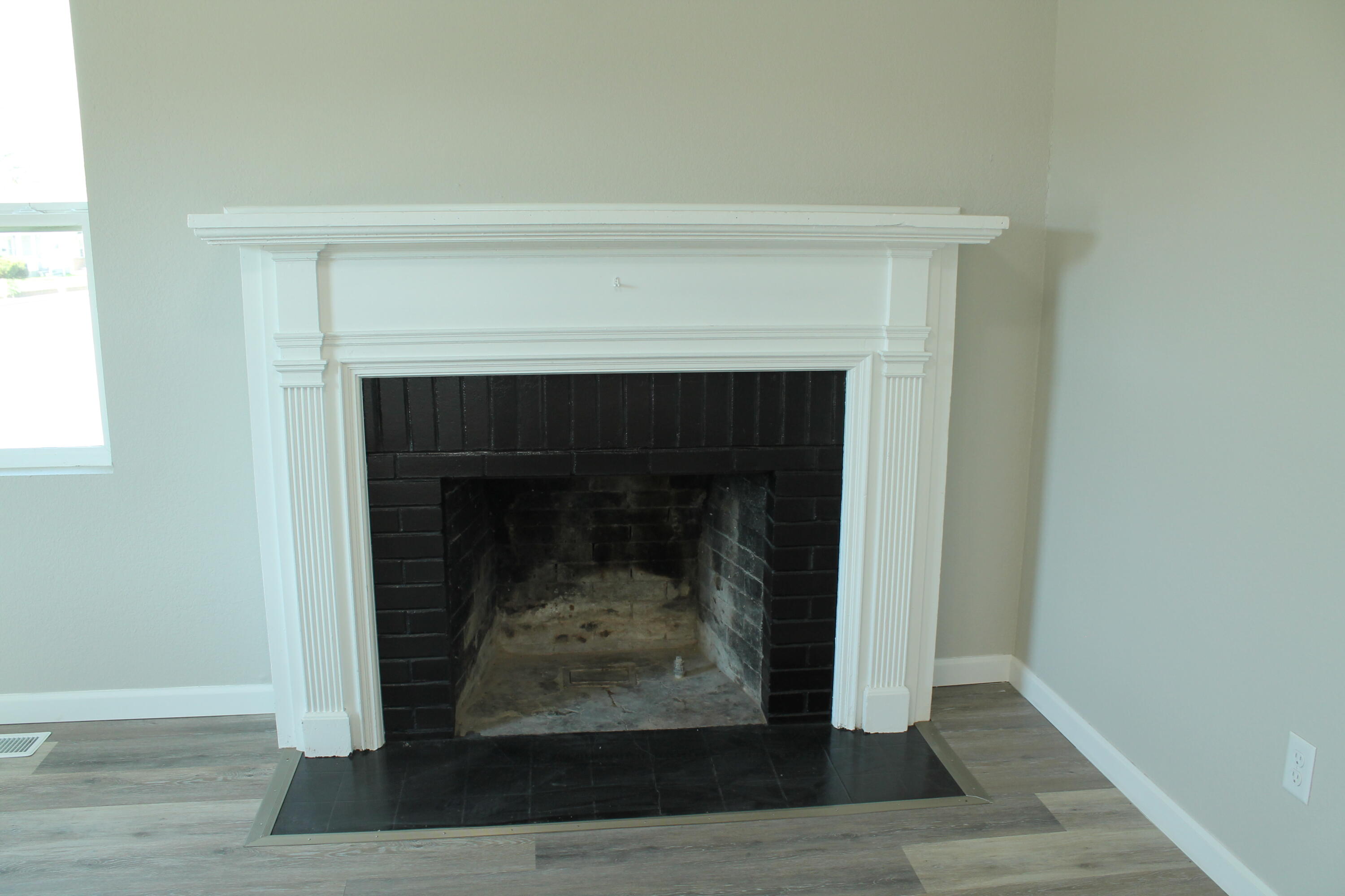435 West Division Street Property Photo 29