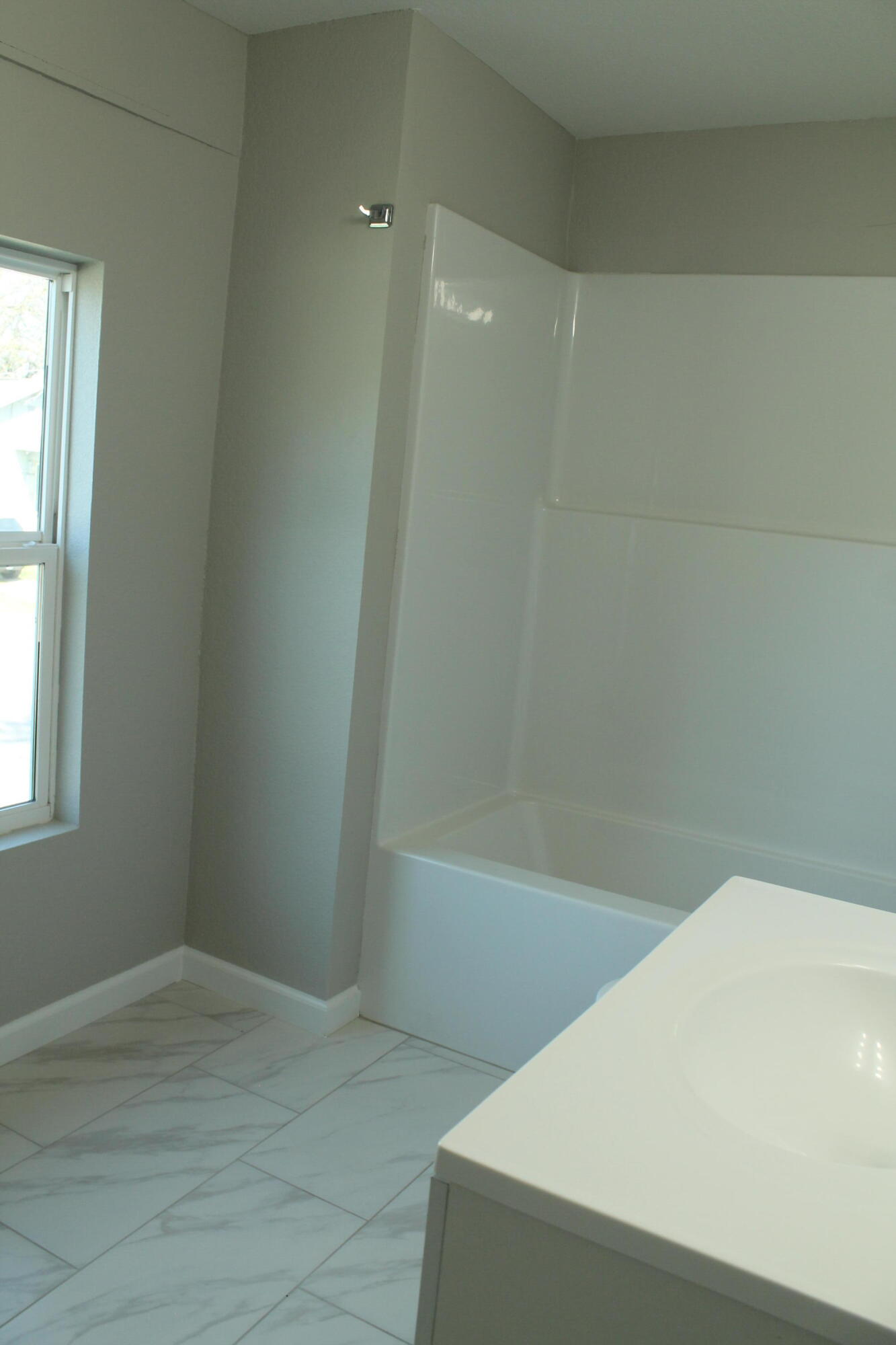 435 West Division Street Property Photo 33