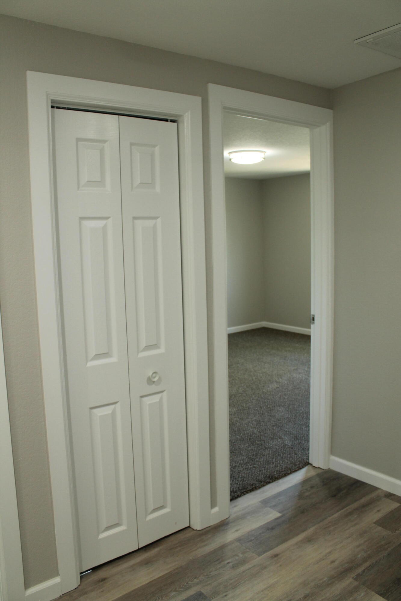 435 West Division Street Property Photo 52