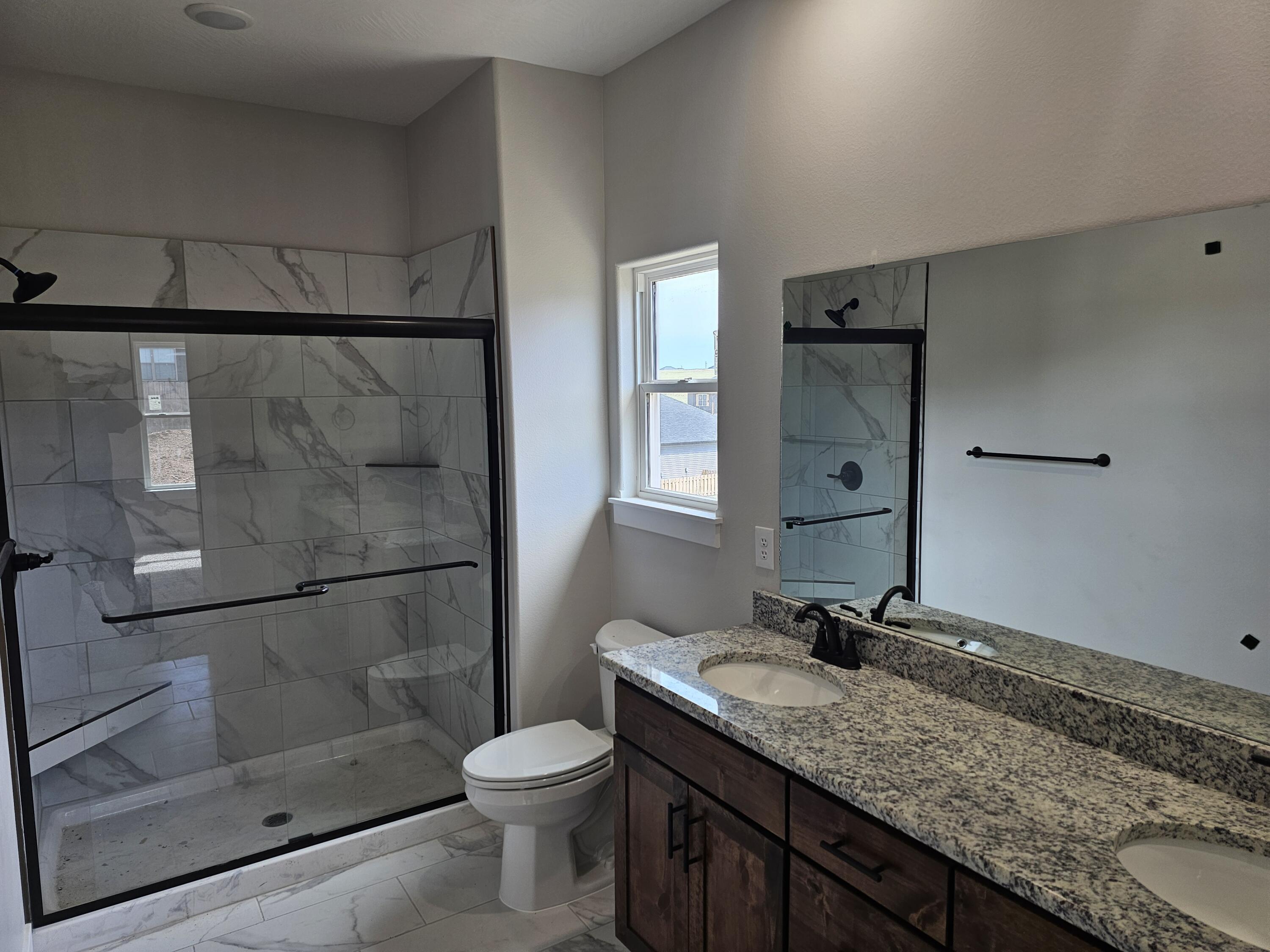 2720 West Osprey Property Photo 6