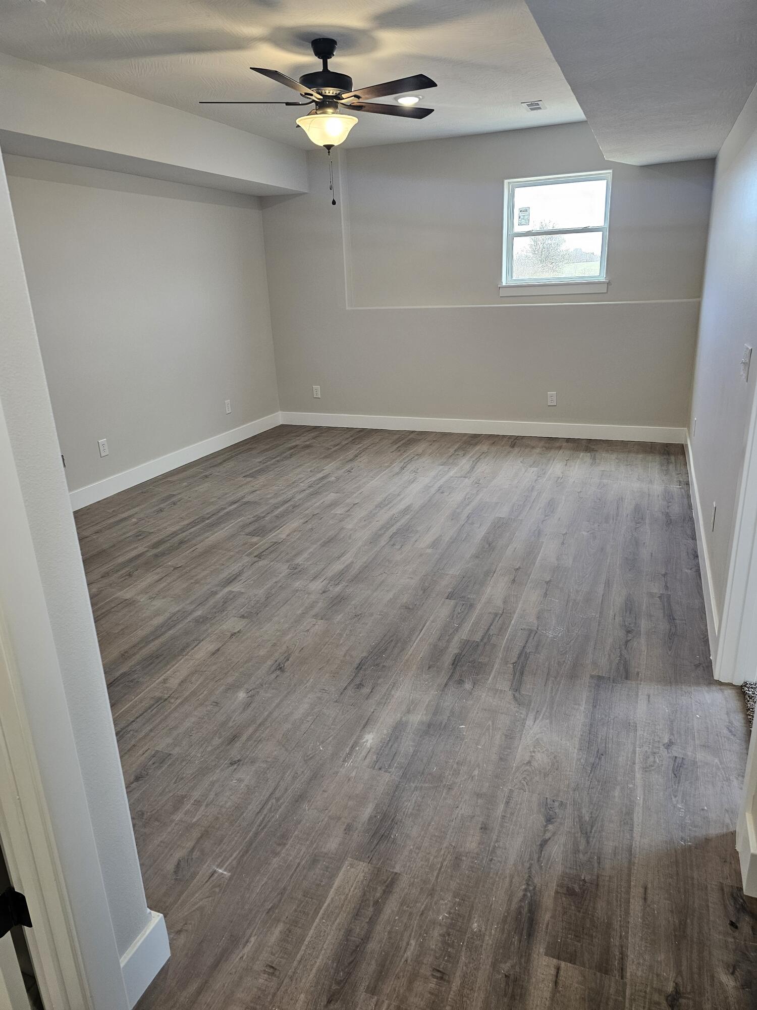 2720 West Osprey Property Photo 12