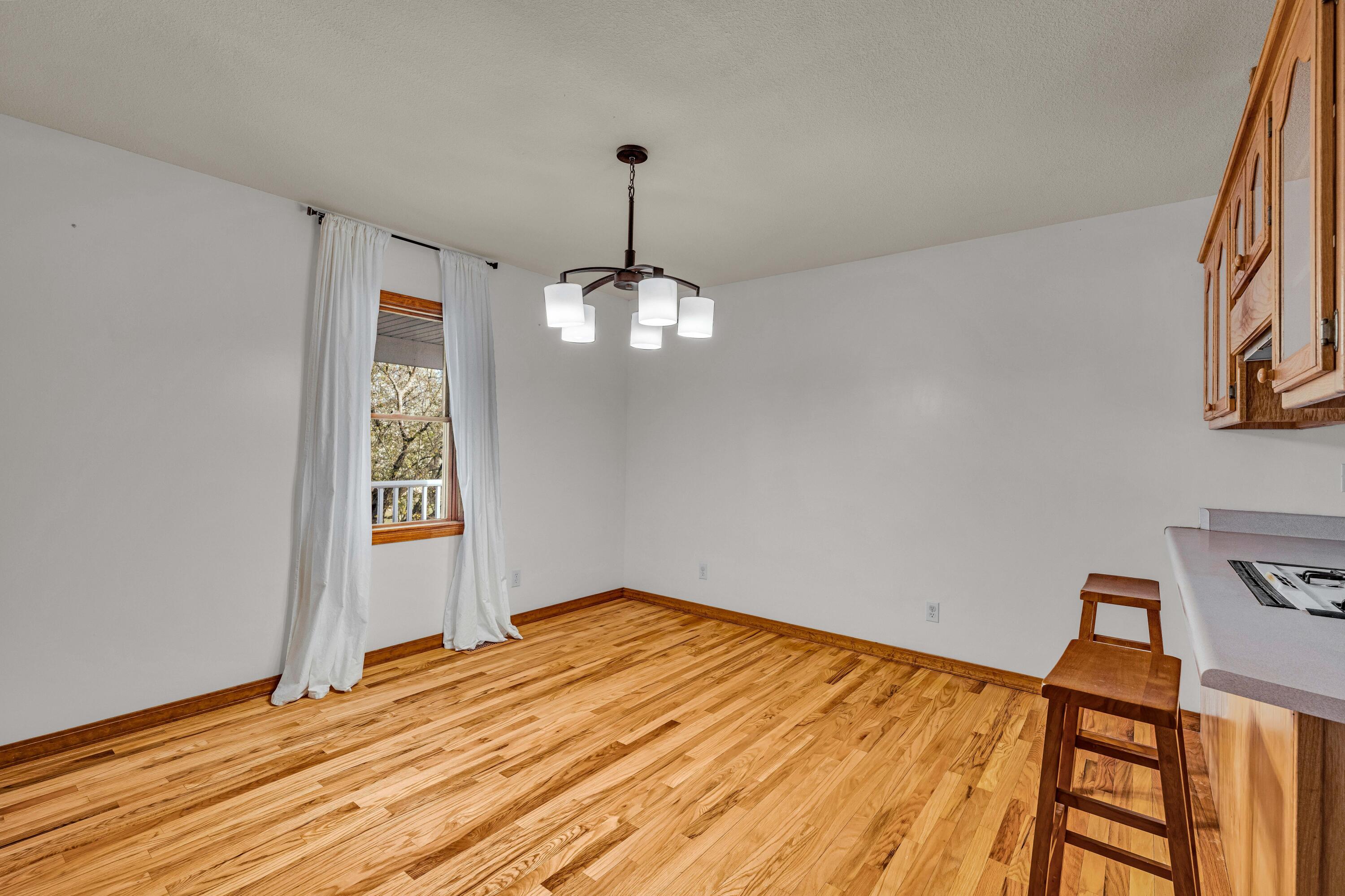 2505 Courtney Place Property Photo 11