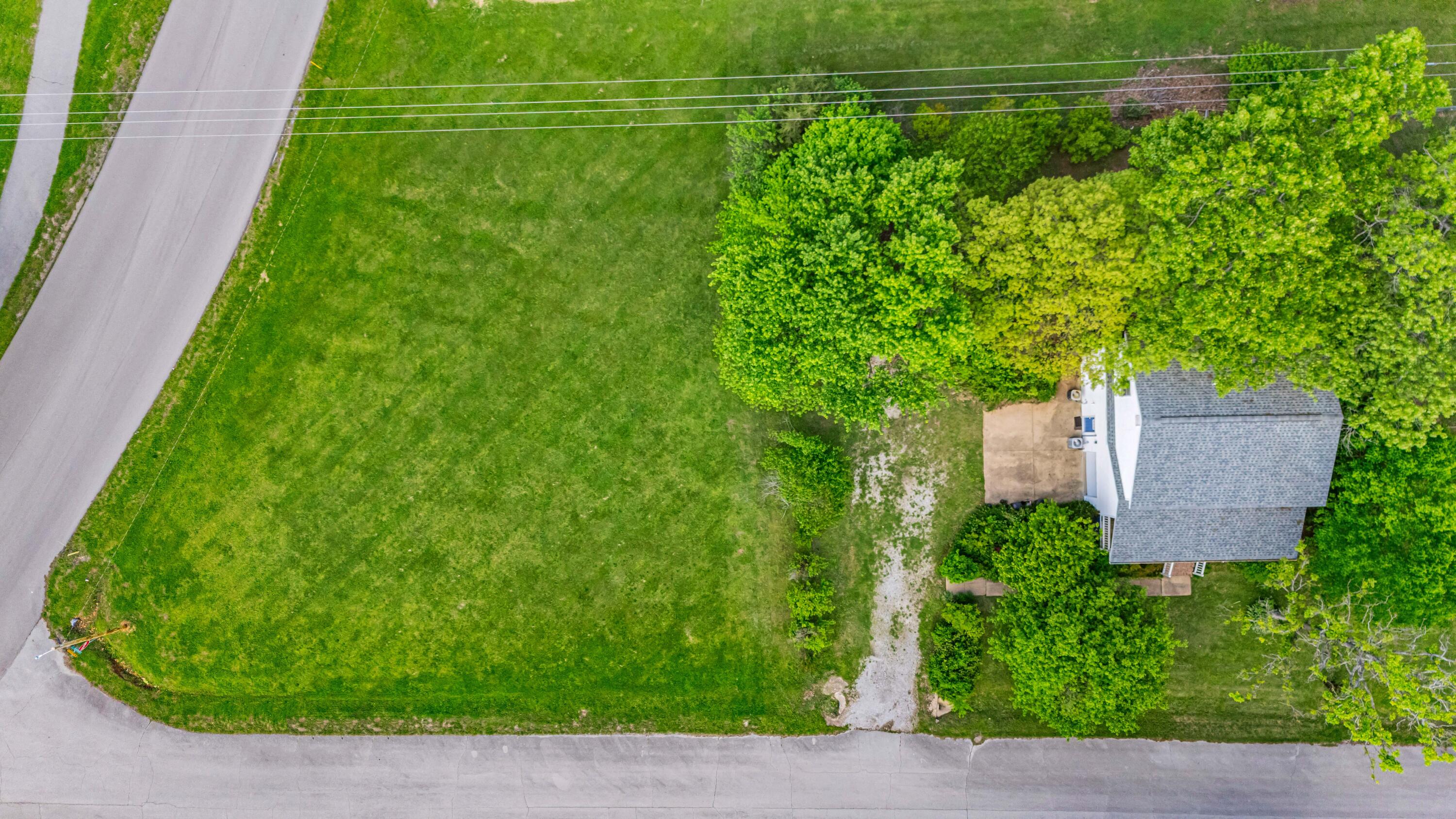 2505 Courtney Place Property Photo 33