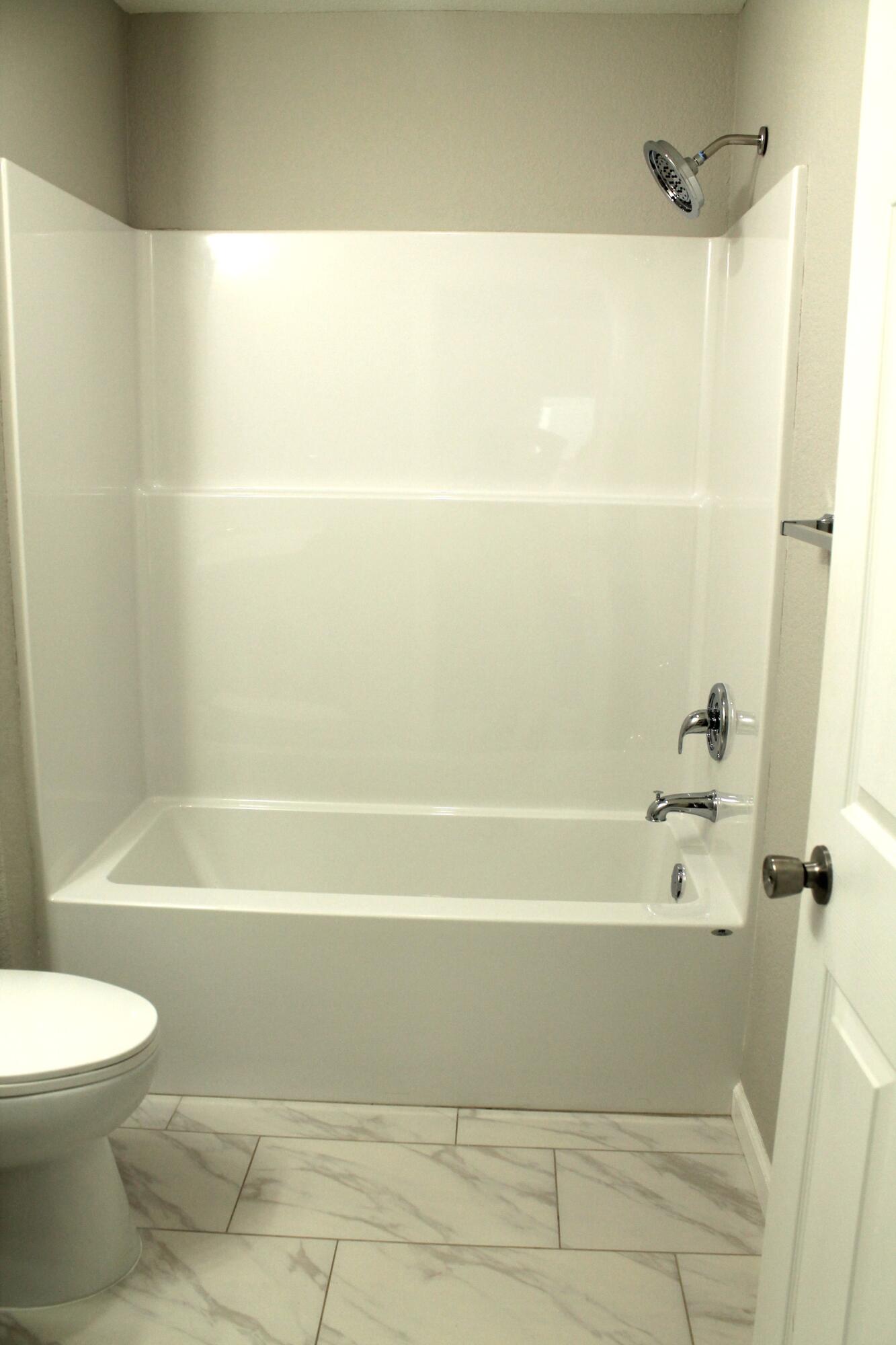 425 West Division Street Property Photo 14