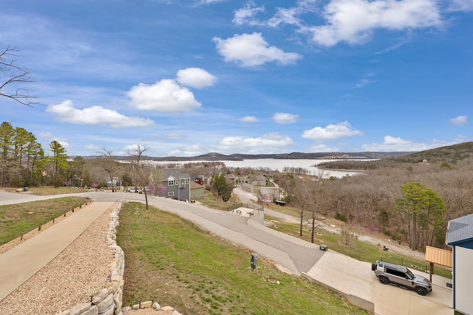 1 Grand Drive Property Photo 3