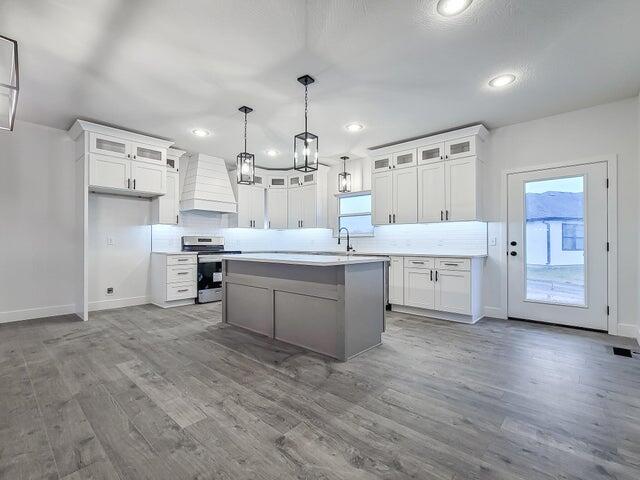 120 East Acacia Circle Property Photo 2