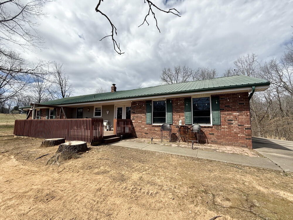 9215 East 54 Highway Property Photo