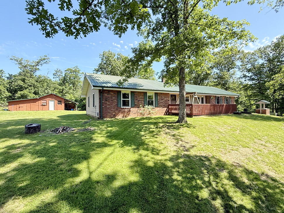 9215 East 54 Highway Property Photo 3