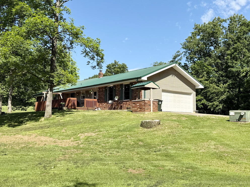 9215 East 54 Highway Property Photo 4