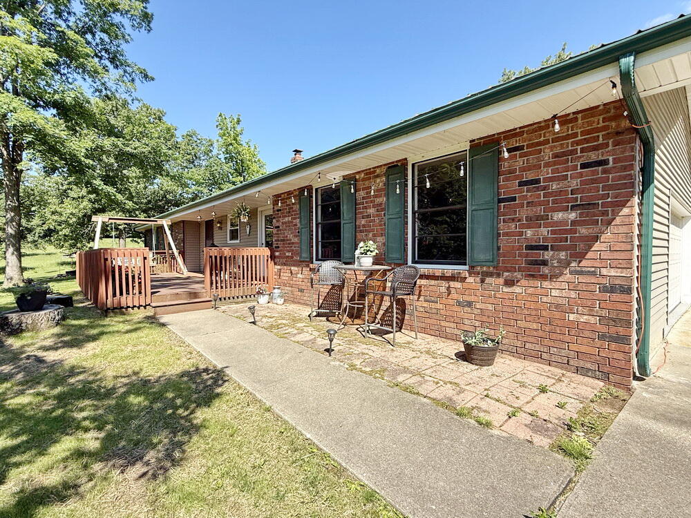 9215 East 54 Highway Property Photo 5
