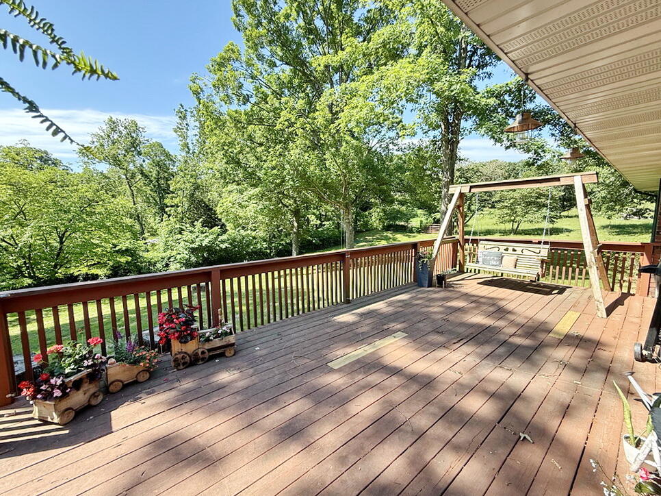 9215 East 54 Highway Property Photo 7