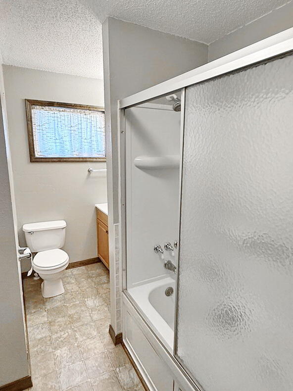 9215 East 54 Highway Property Photo 23
