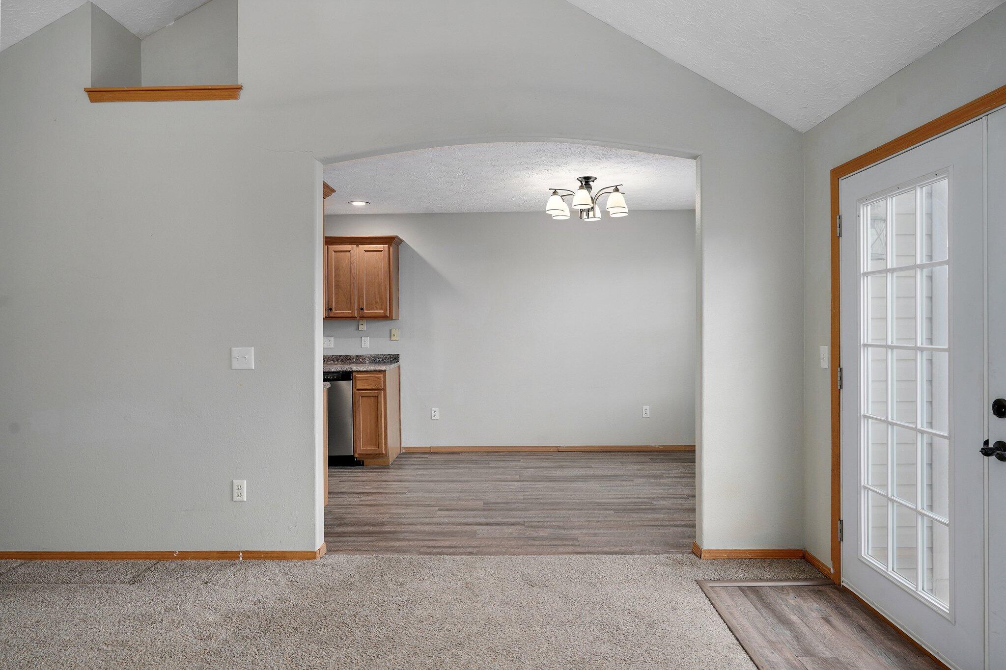 511 West Woodbine Rd Road Property Photo 6