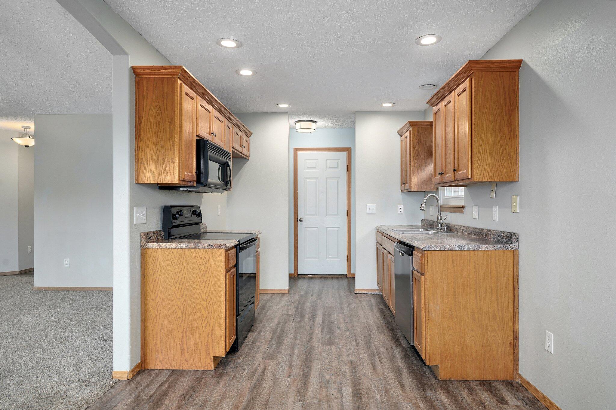 511 West Woodbine Rd Road Property Photo 8