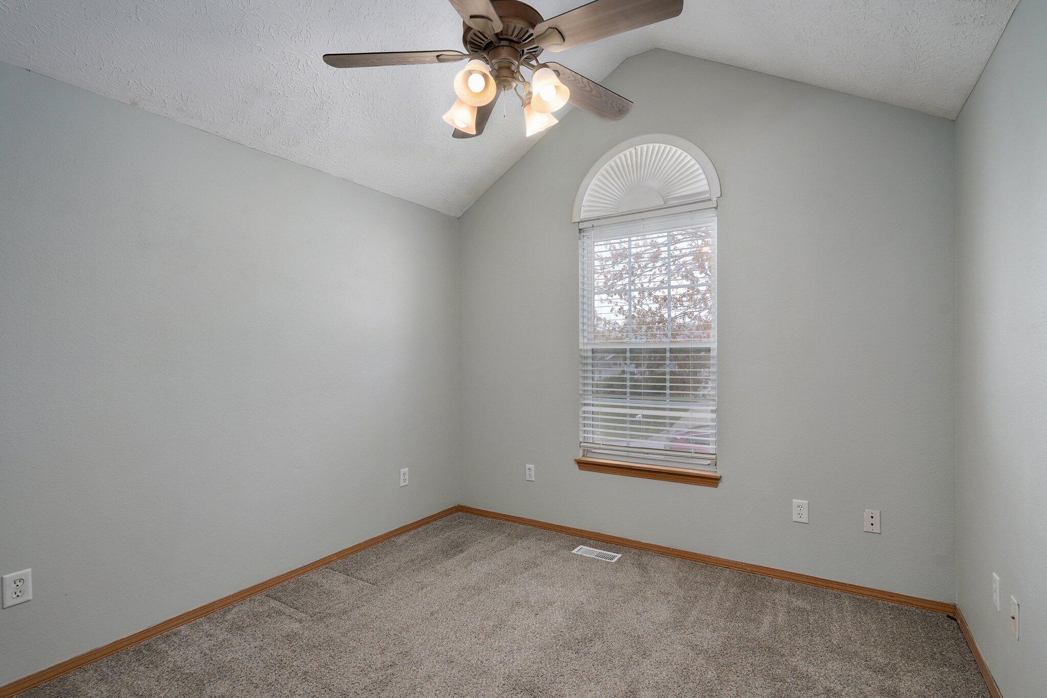 511 West Woodbine Rd Road Property Photo 18