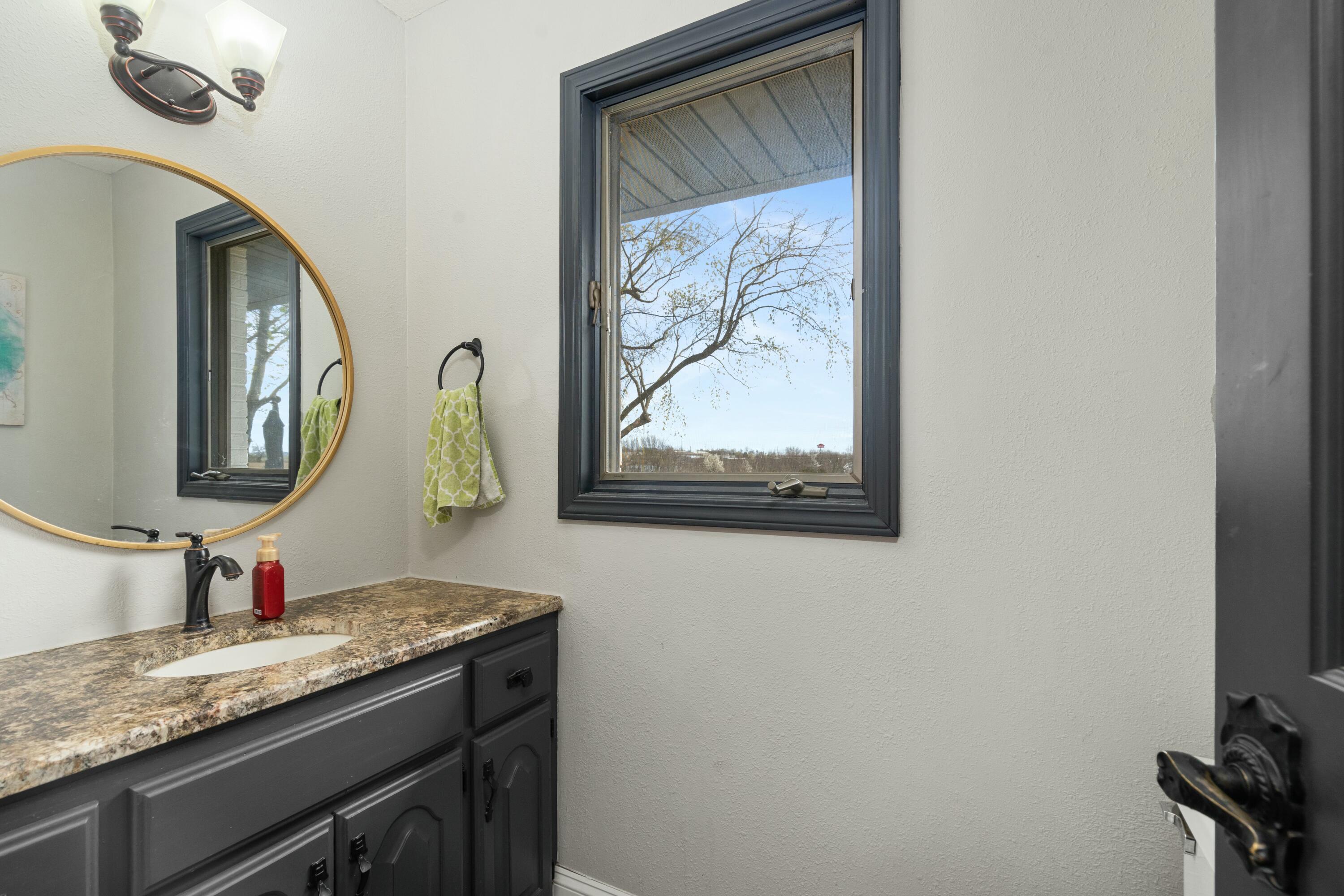 575 North Lemmon Avenue Property Photo 15