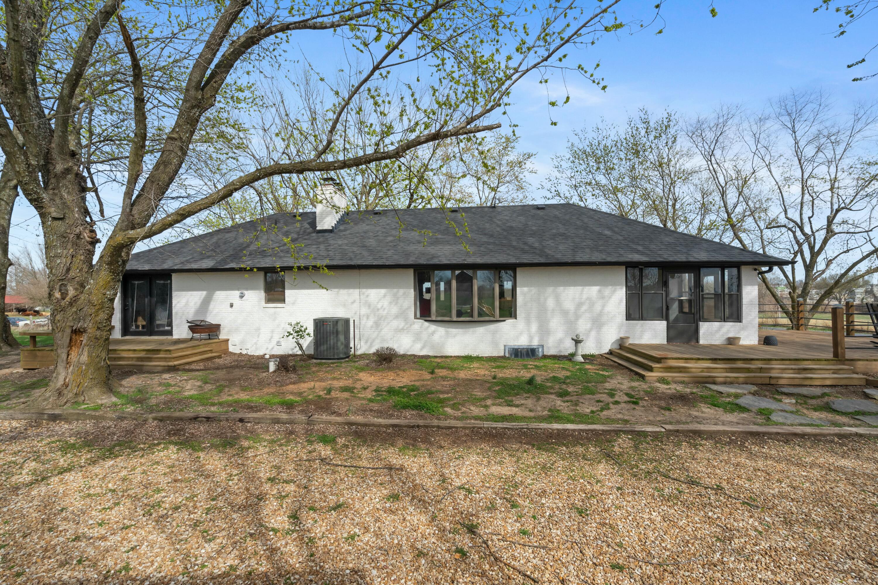 575 North Lemmon Avenue Property Photo 38