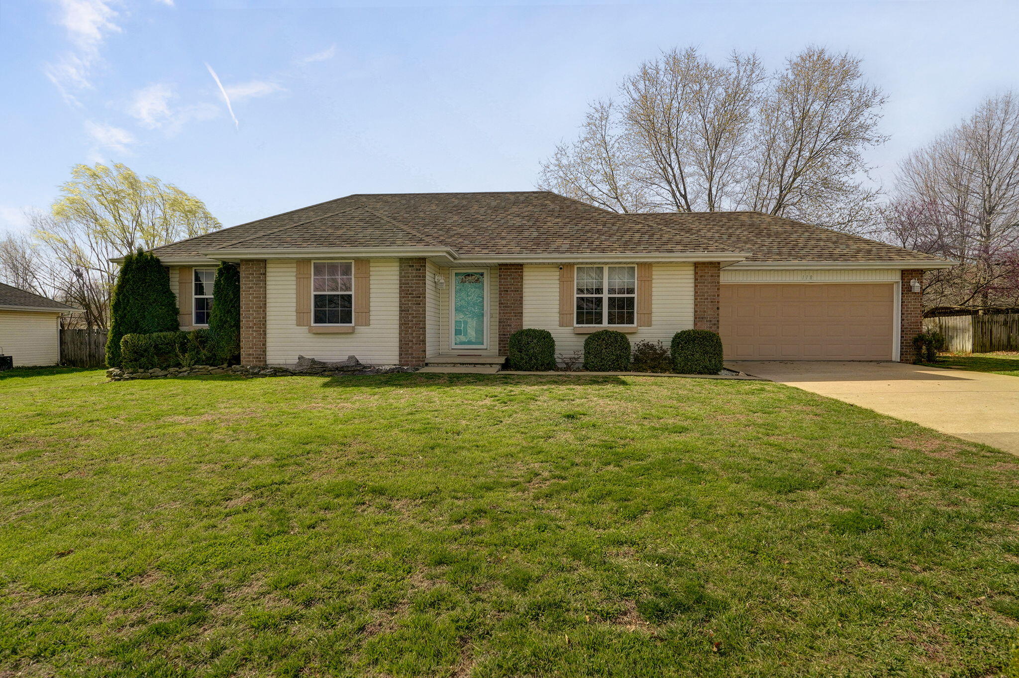 118 East Loyal Street Property Photo