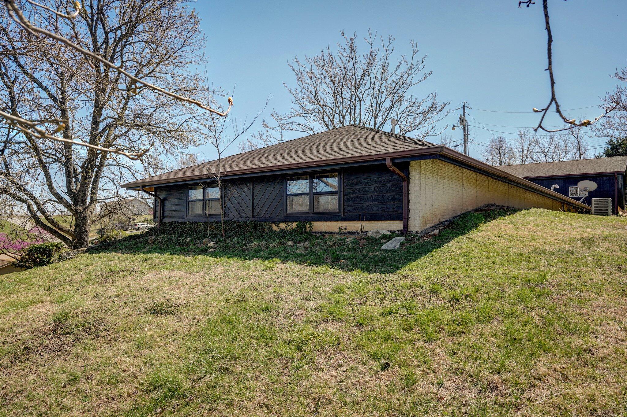 1401 Rockhill Circle Property Photo 26
