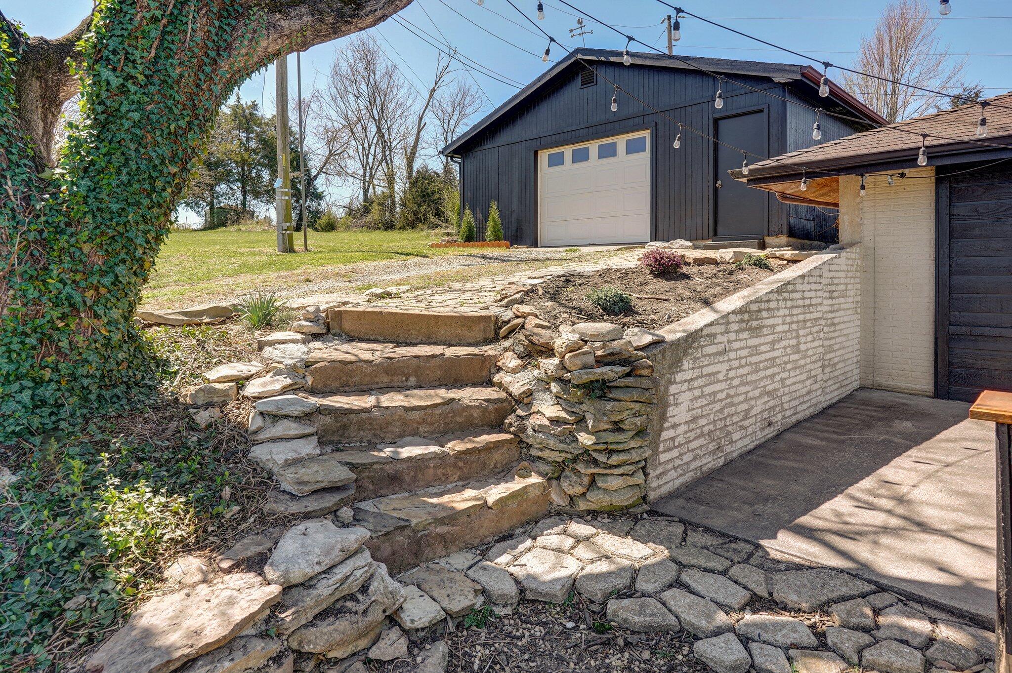 1401 Rockhill Circle Property Photo 28