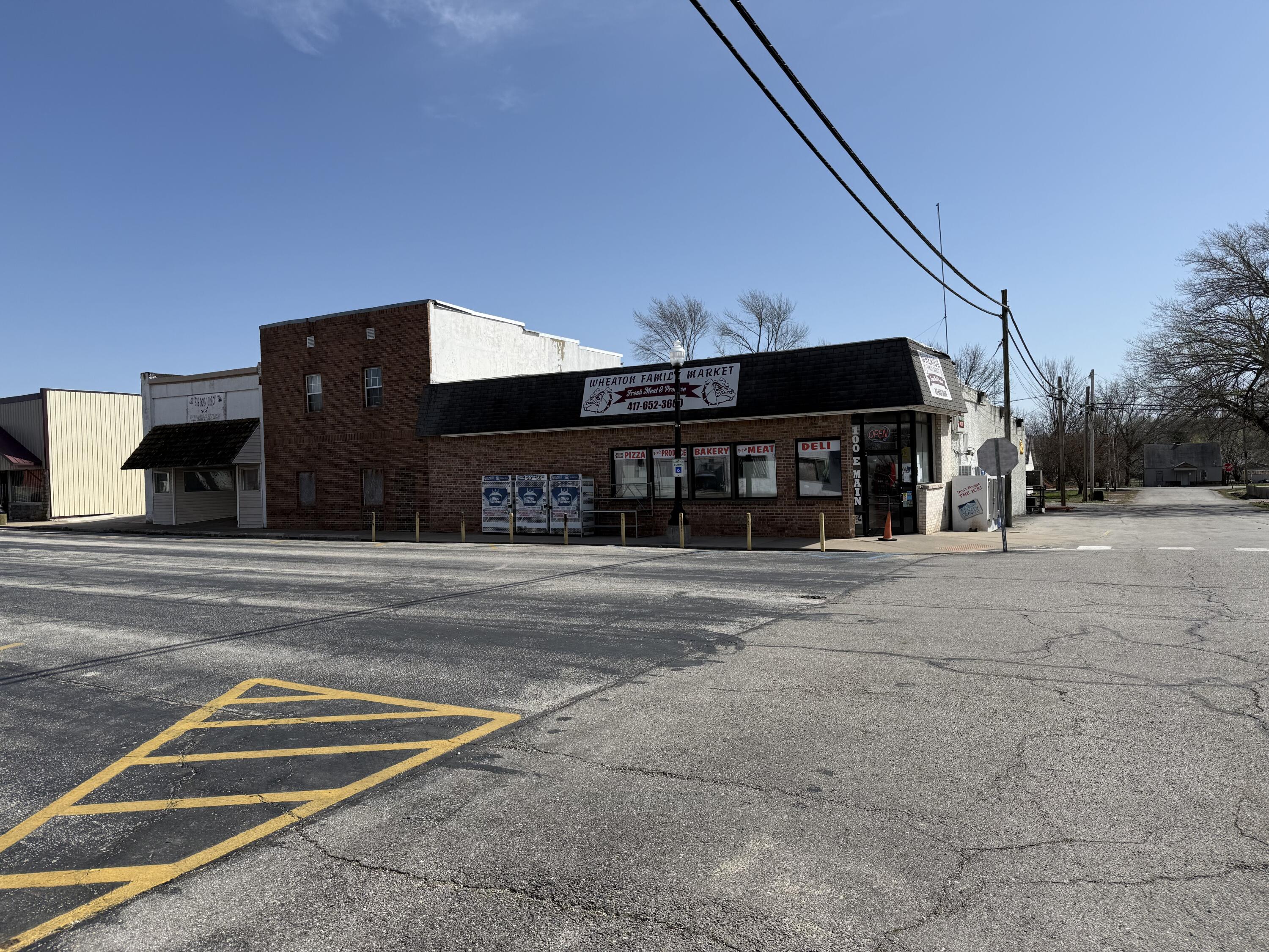 100 East Main Street Property Photo