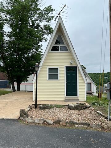 410 Mohican Lane Property Photo 1