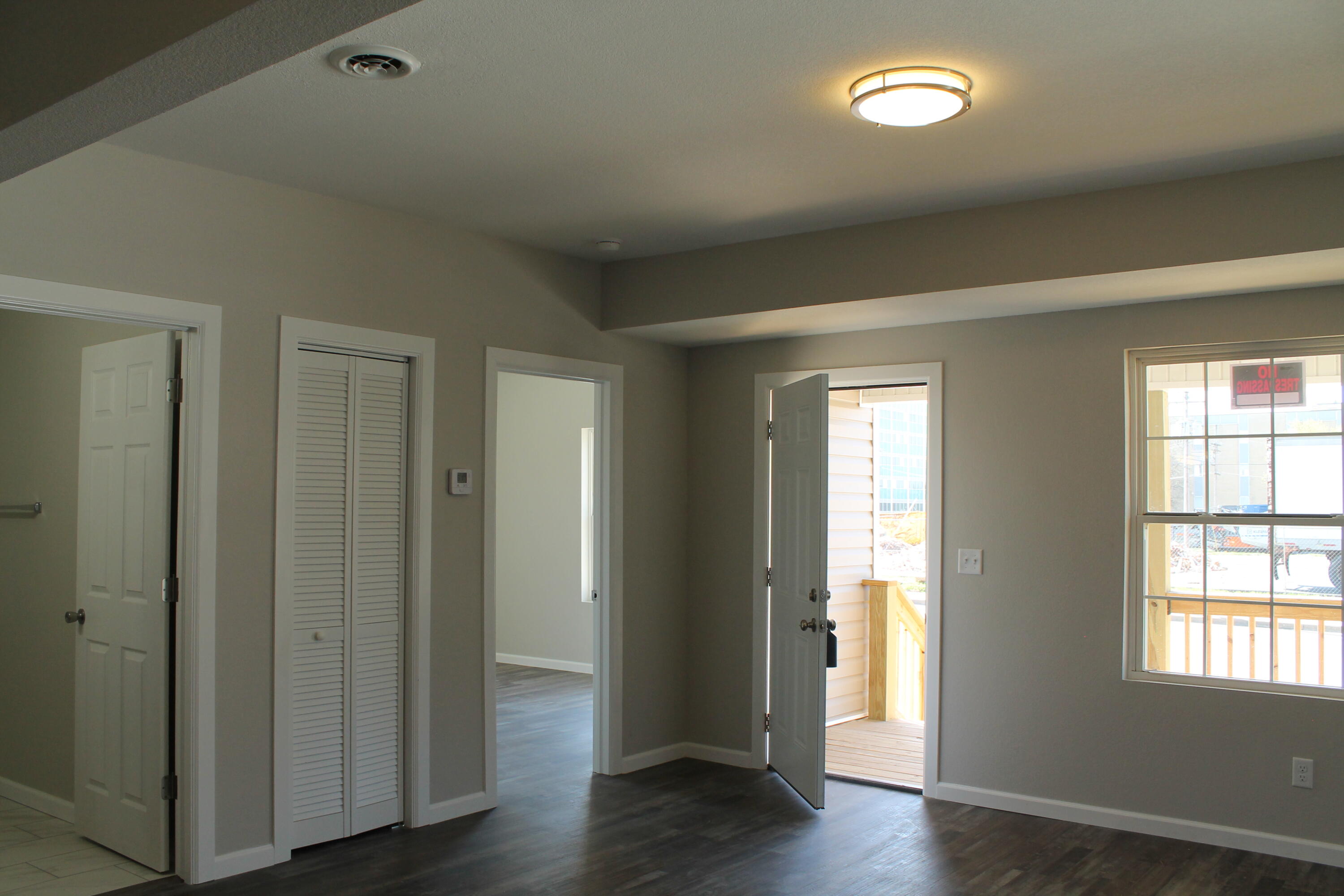 423 West Division Street Property Photo 6