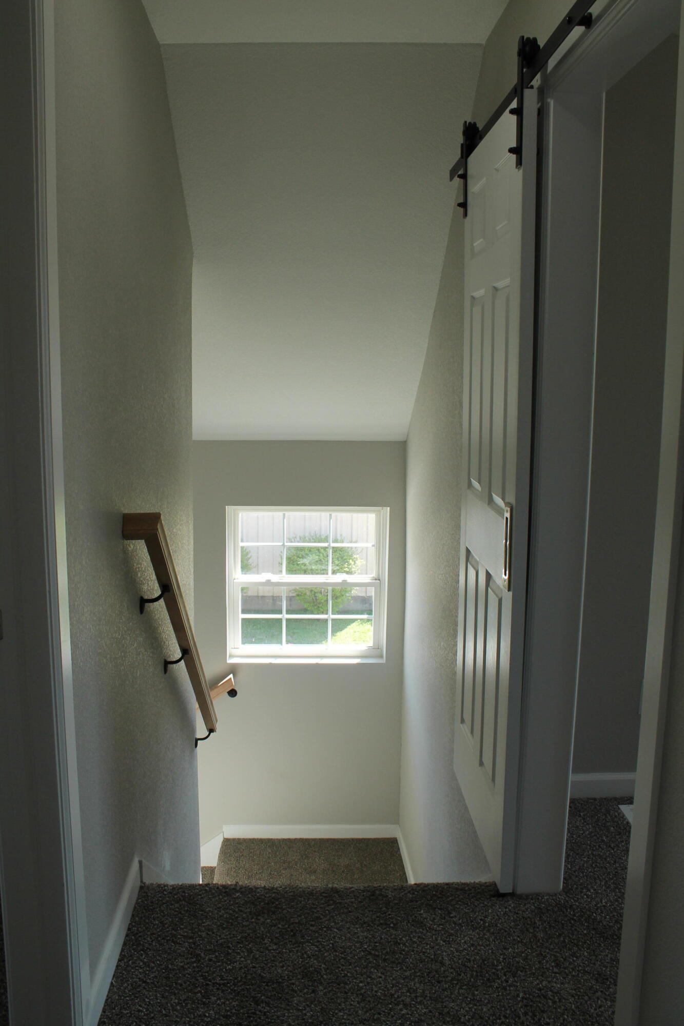 423 West Division Street Property Photo 28