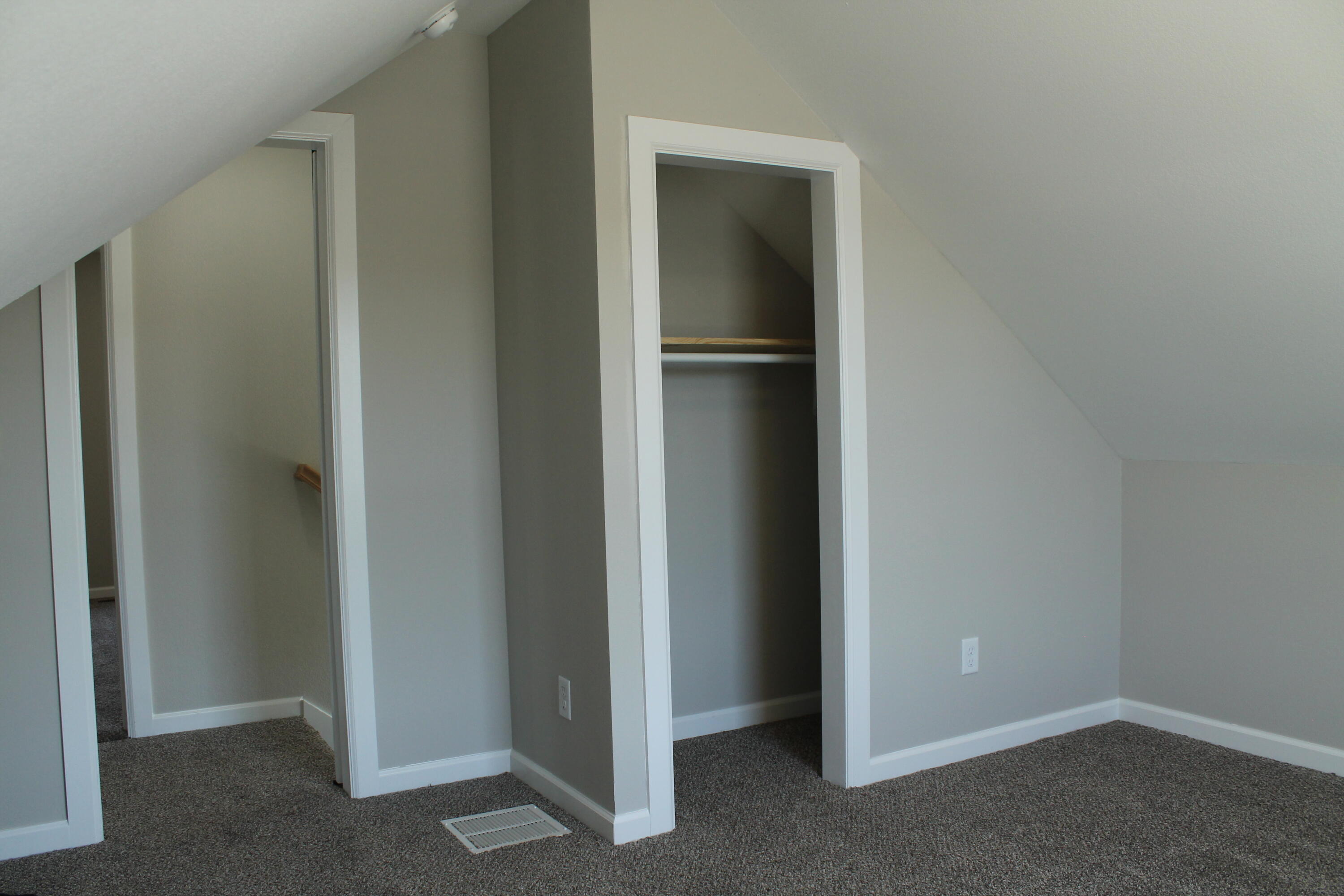 423 West Division Street Property Photo 34