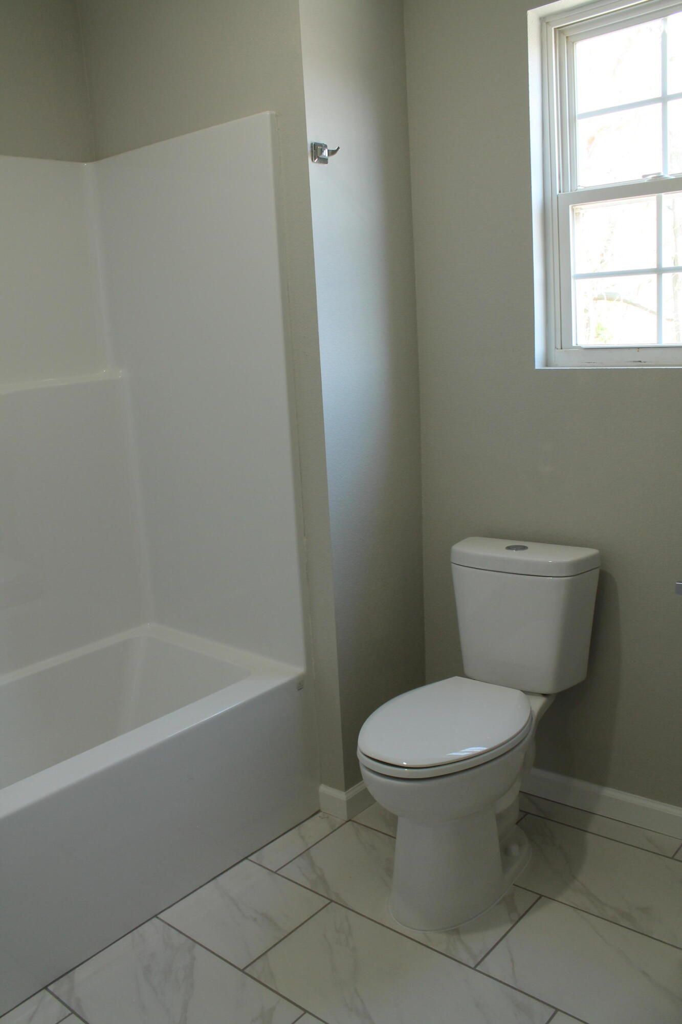 423 West Division Street Property Photo 42