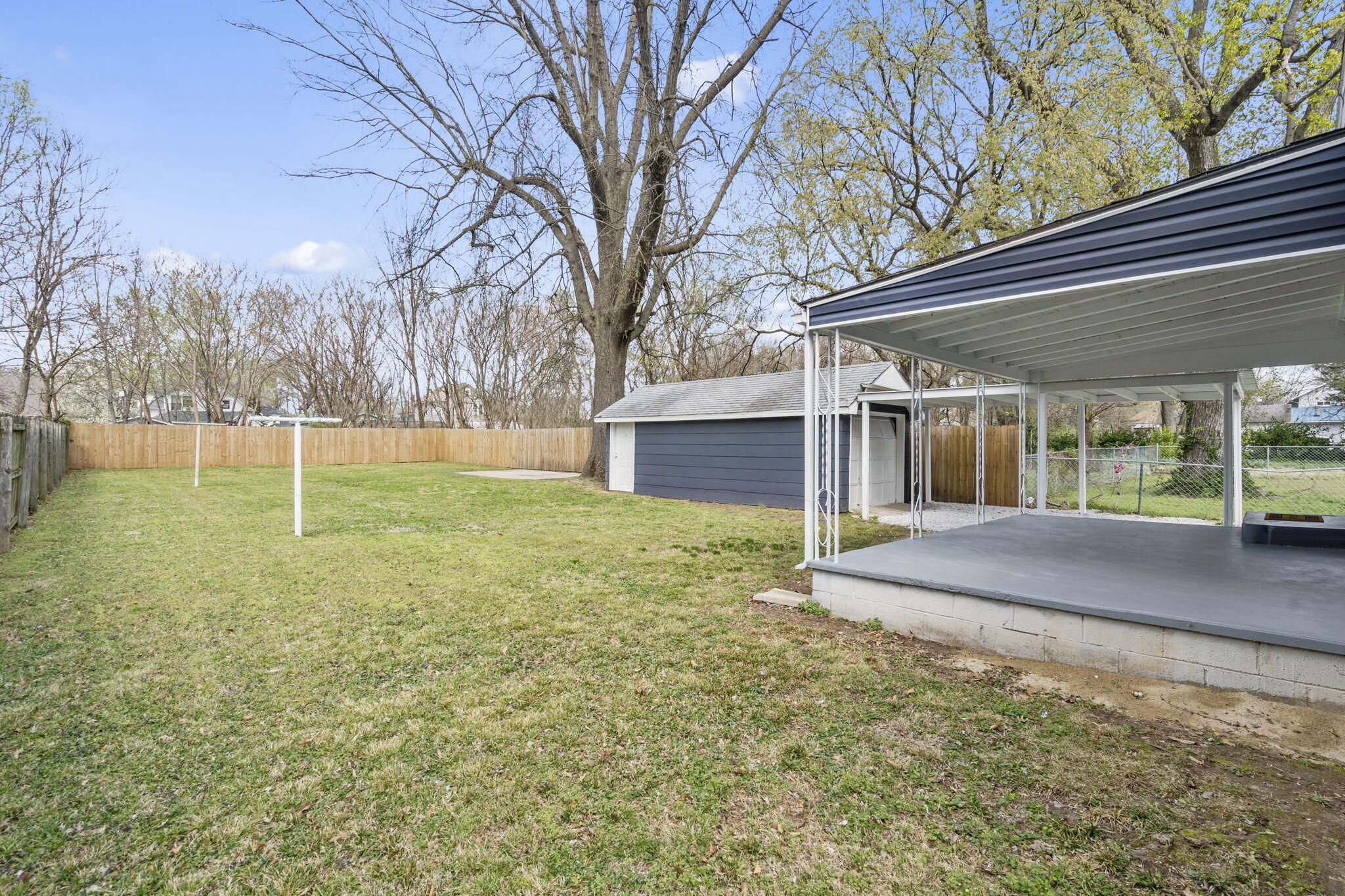 1037 West Monroe Terrace Property Photo 22