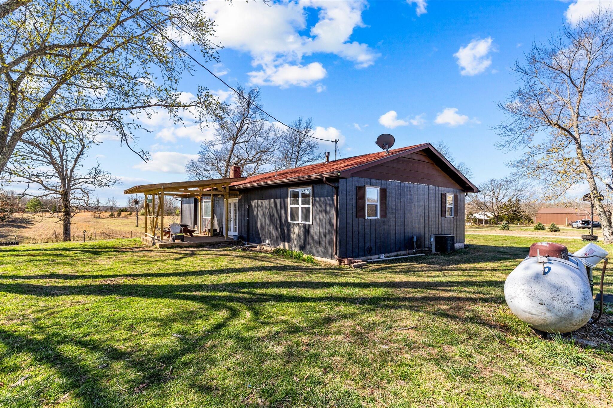 1502 County Road 1210 Property Photo 29