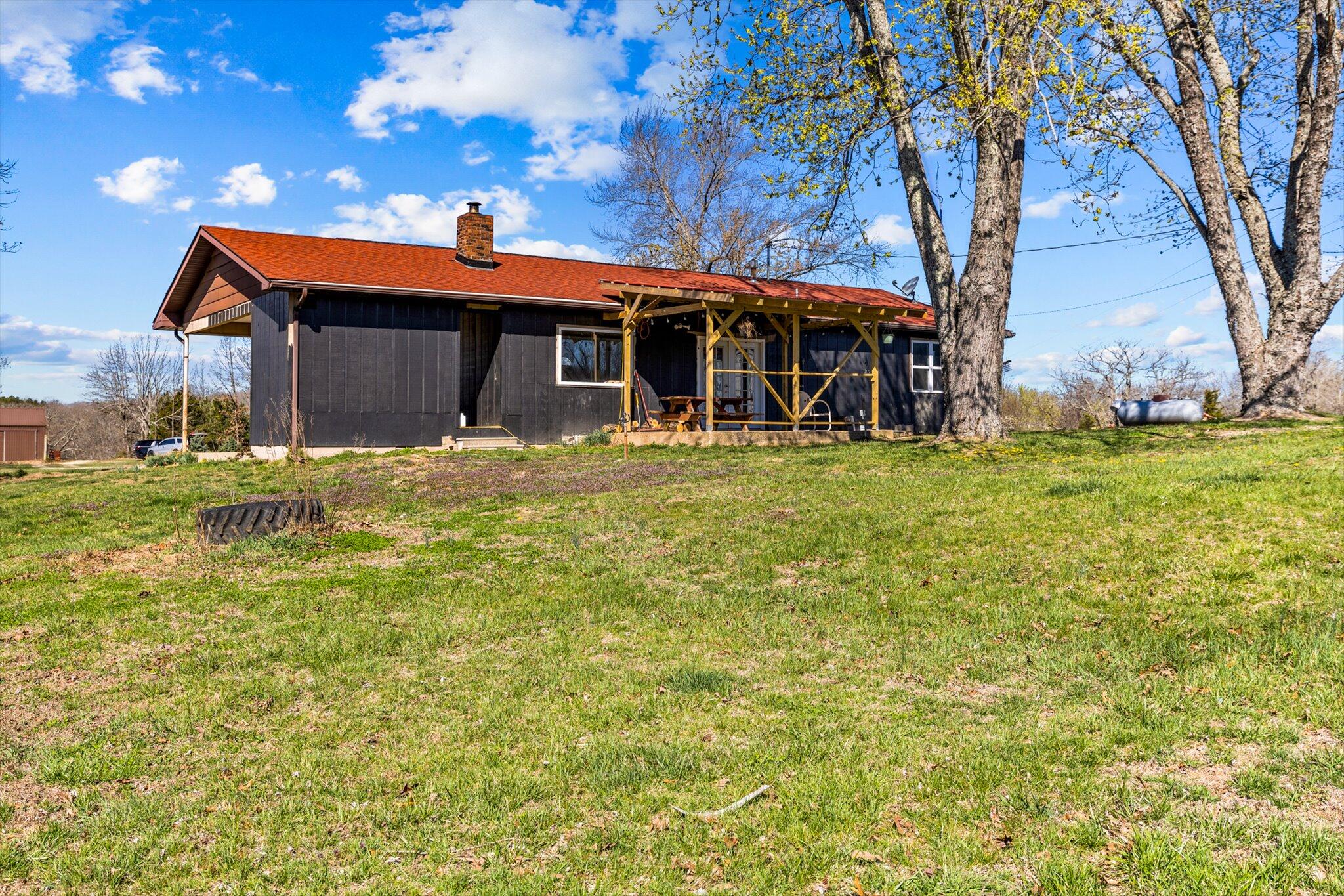 1502 County Road 1210 Property Photo 31
