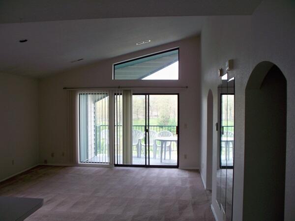 2700 Green Mountain Drive Property Photo 9