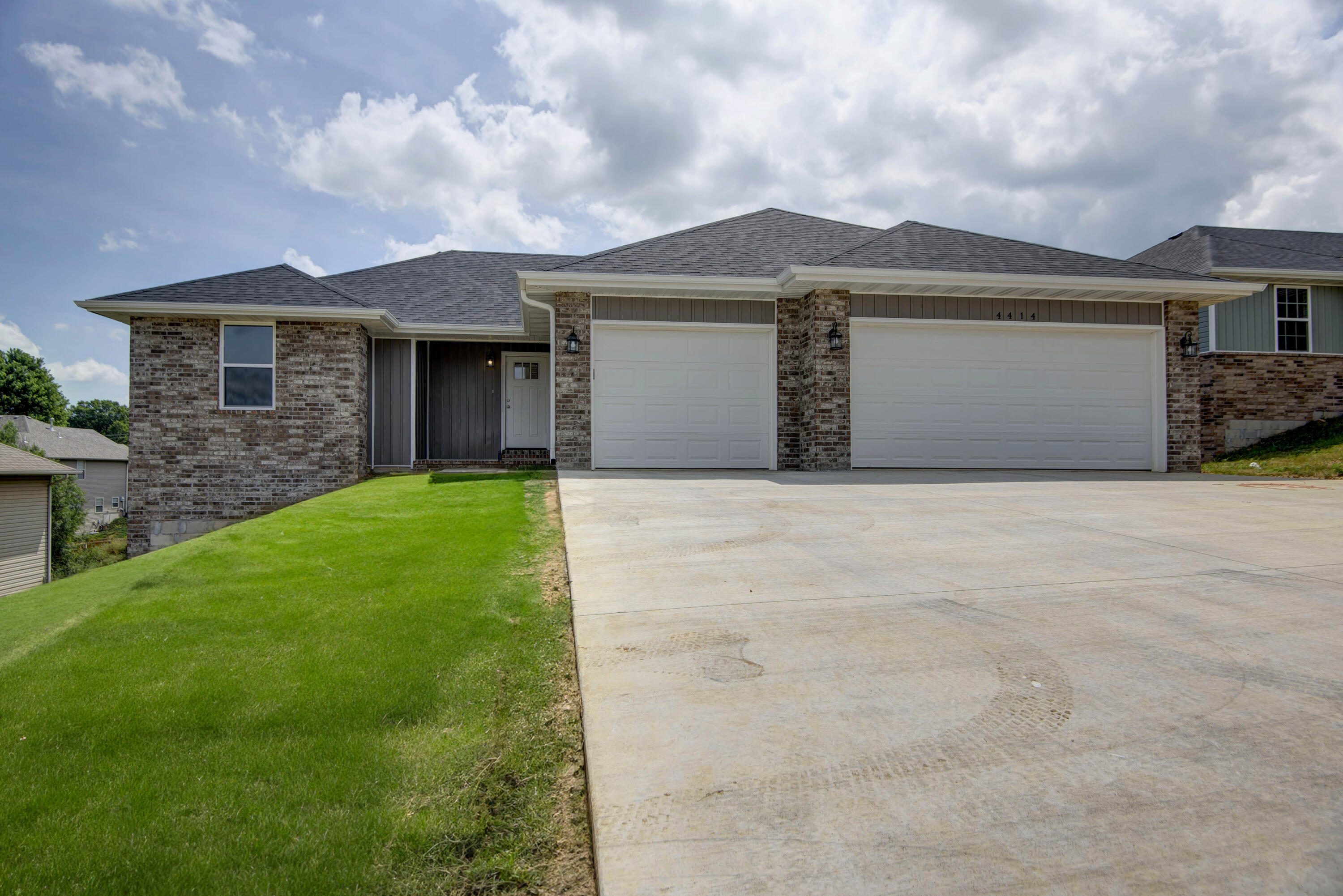 4414 North Shirley Property Photo 1