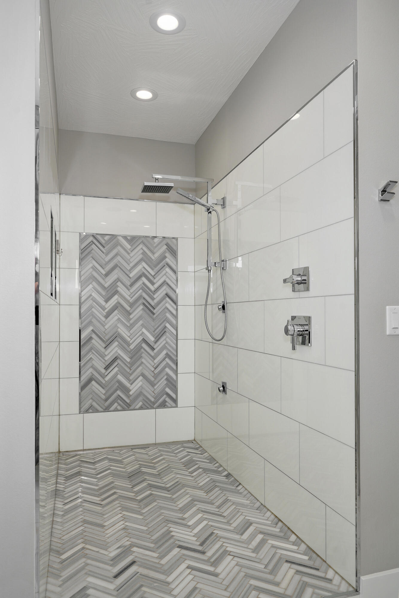 3900 East Dunrobin Drive Property Photo 32