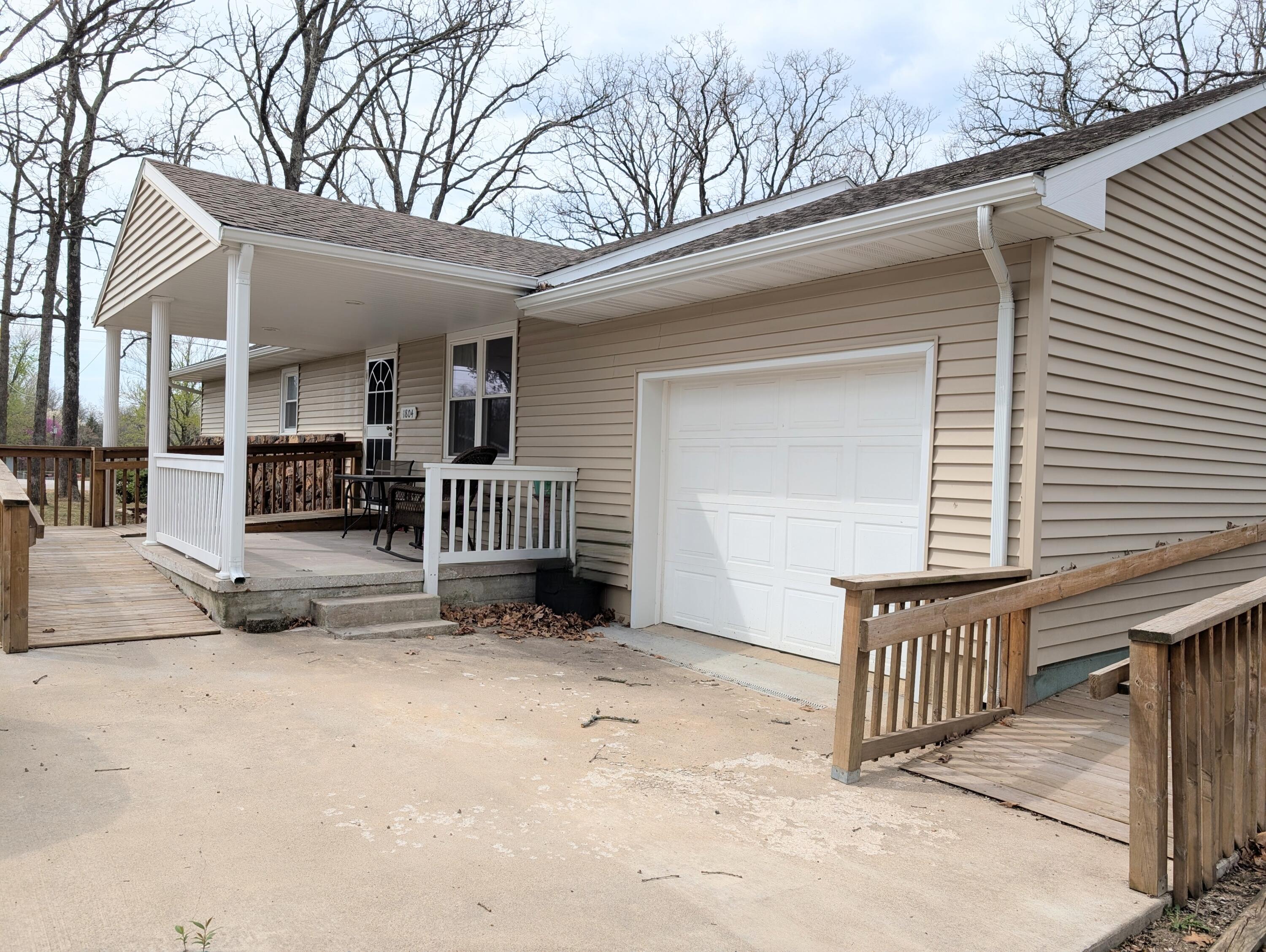 1804 South Phillips Street Property Photo 3